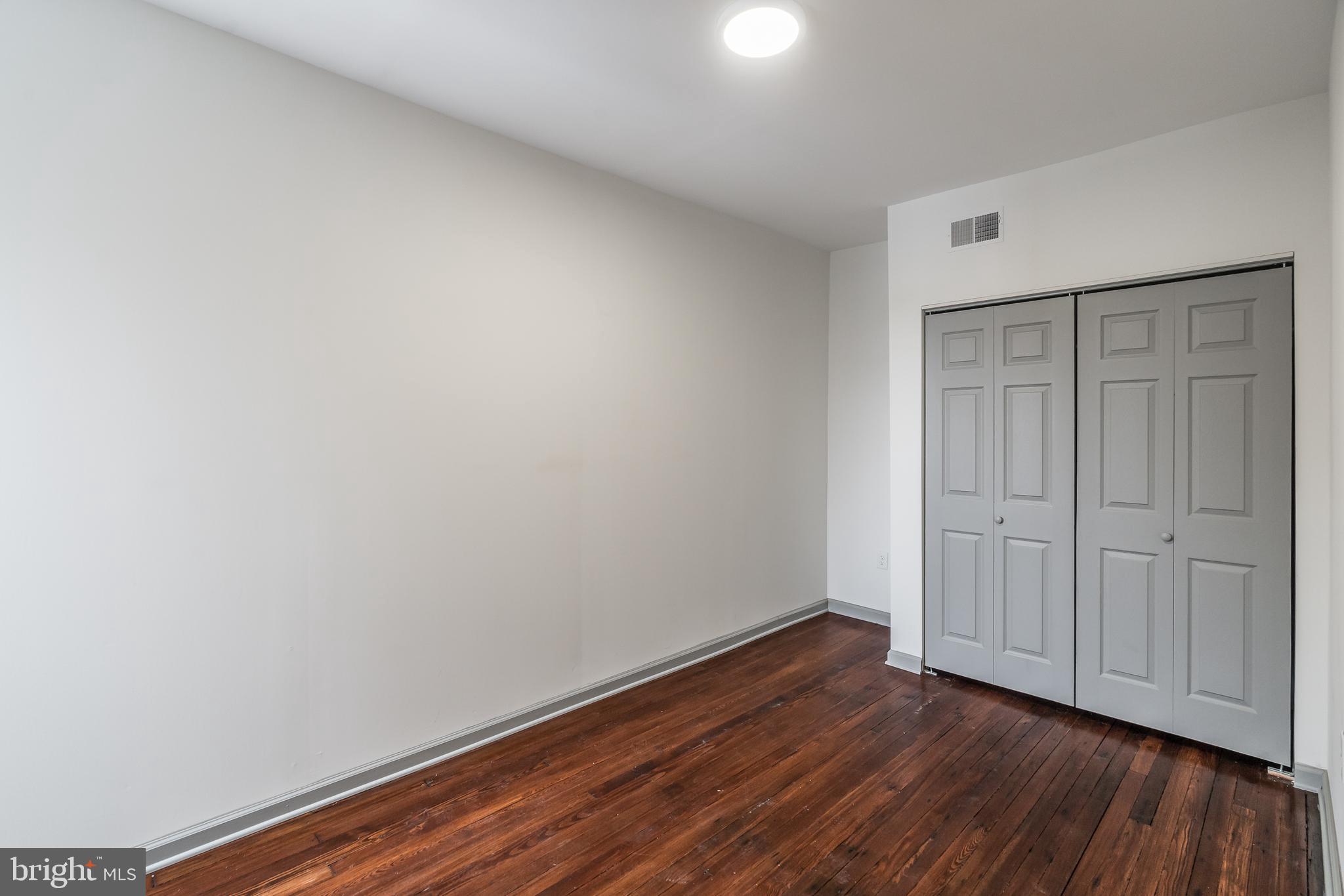 KENSINGTON - Residential