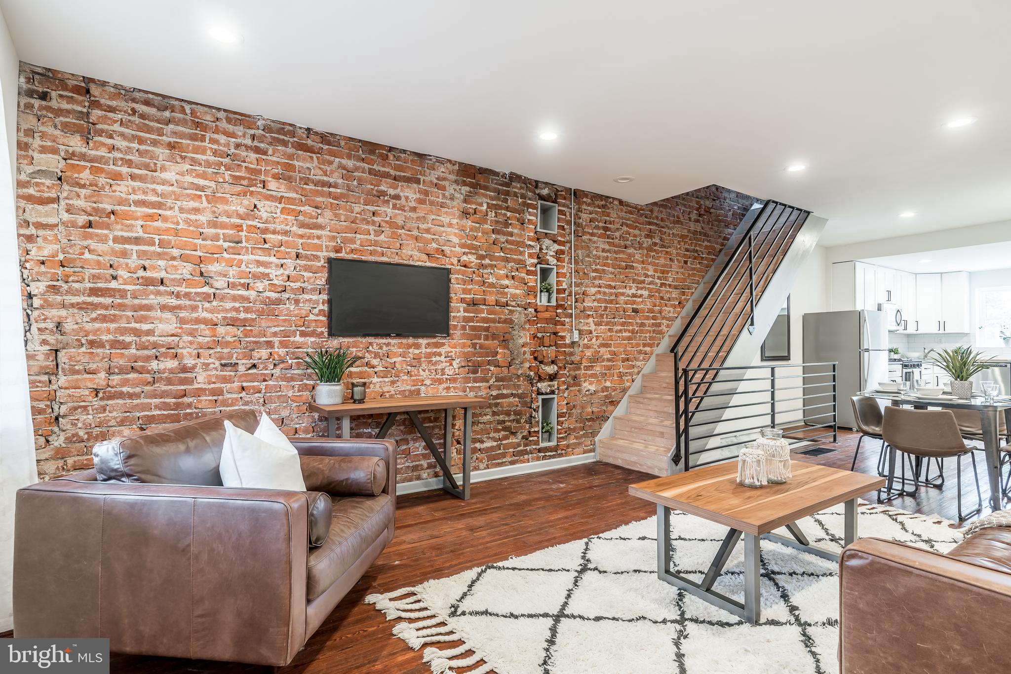 KENSINGTON - Residential