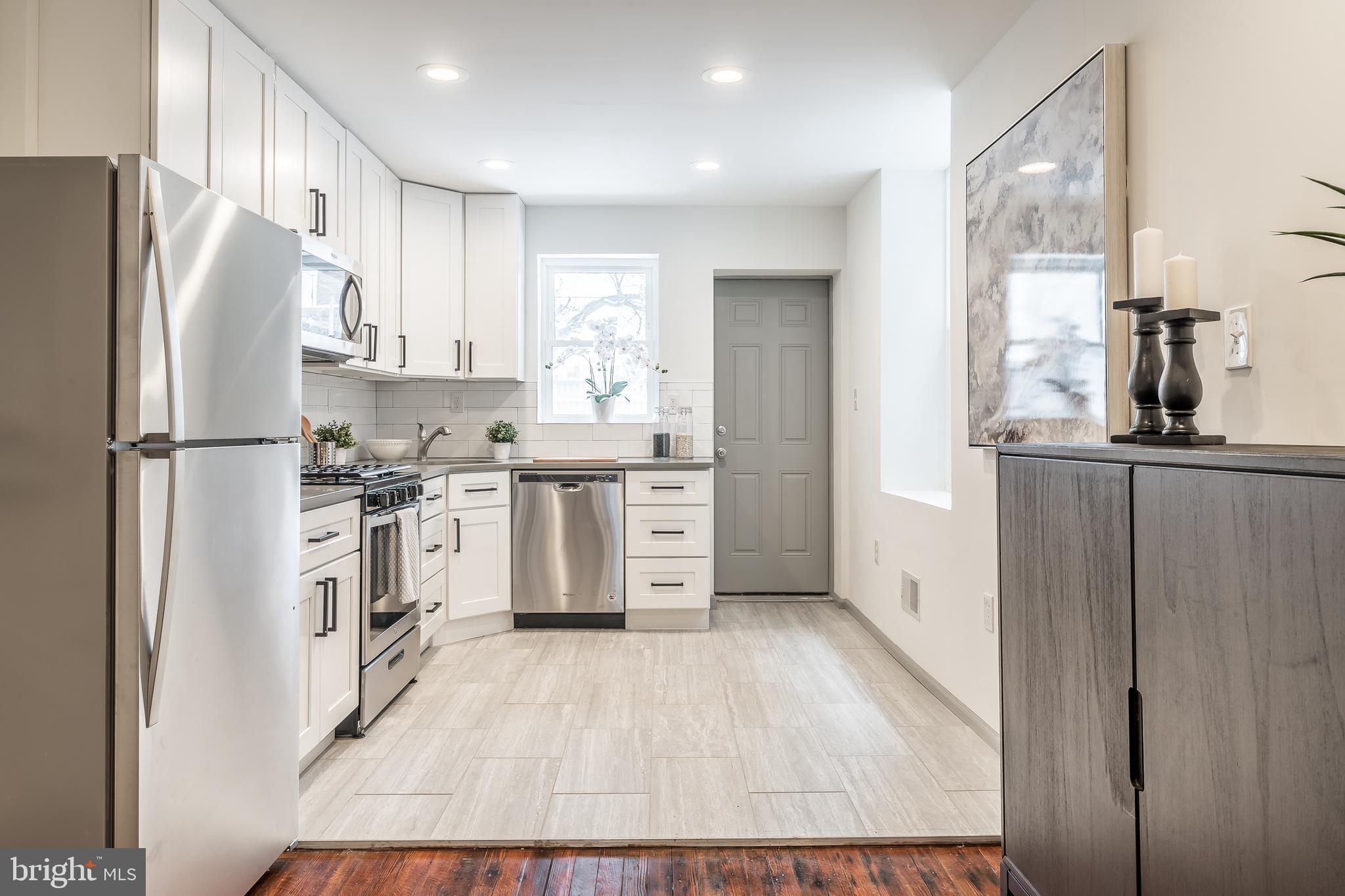 KENSINGTON - Residential