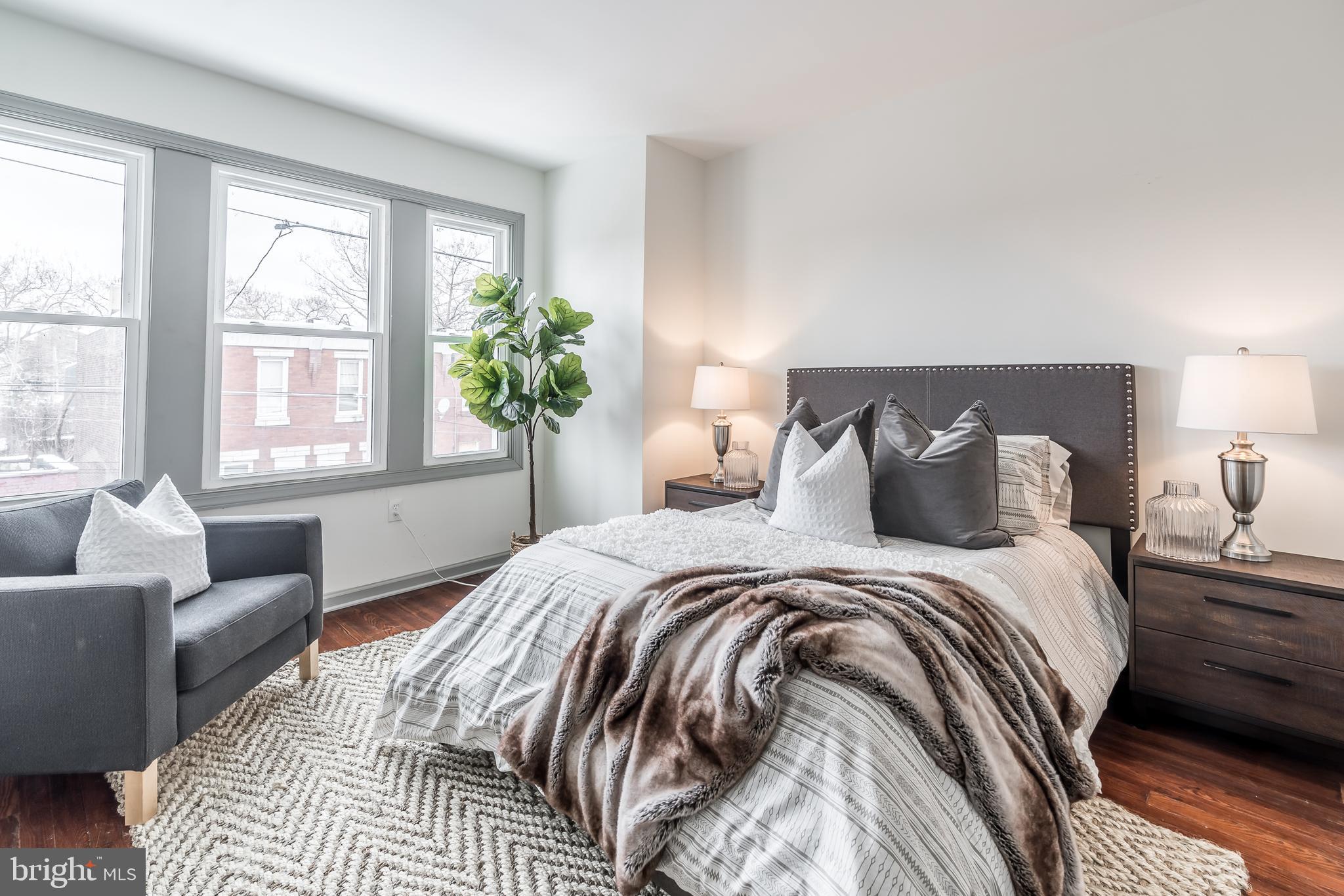 KENSINGTON - Residential