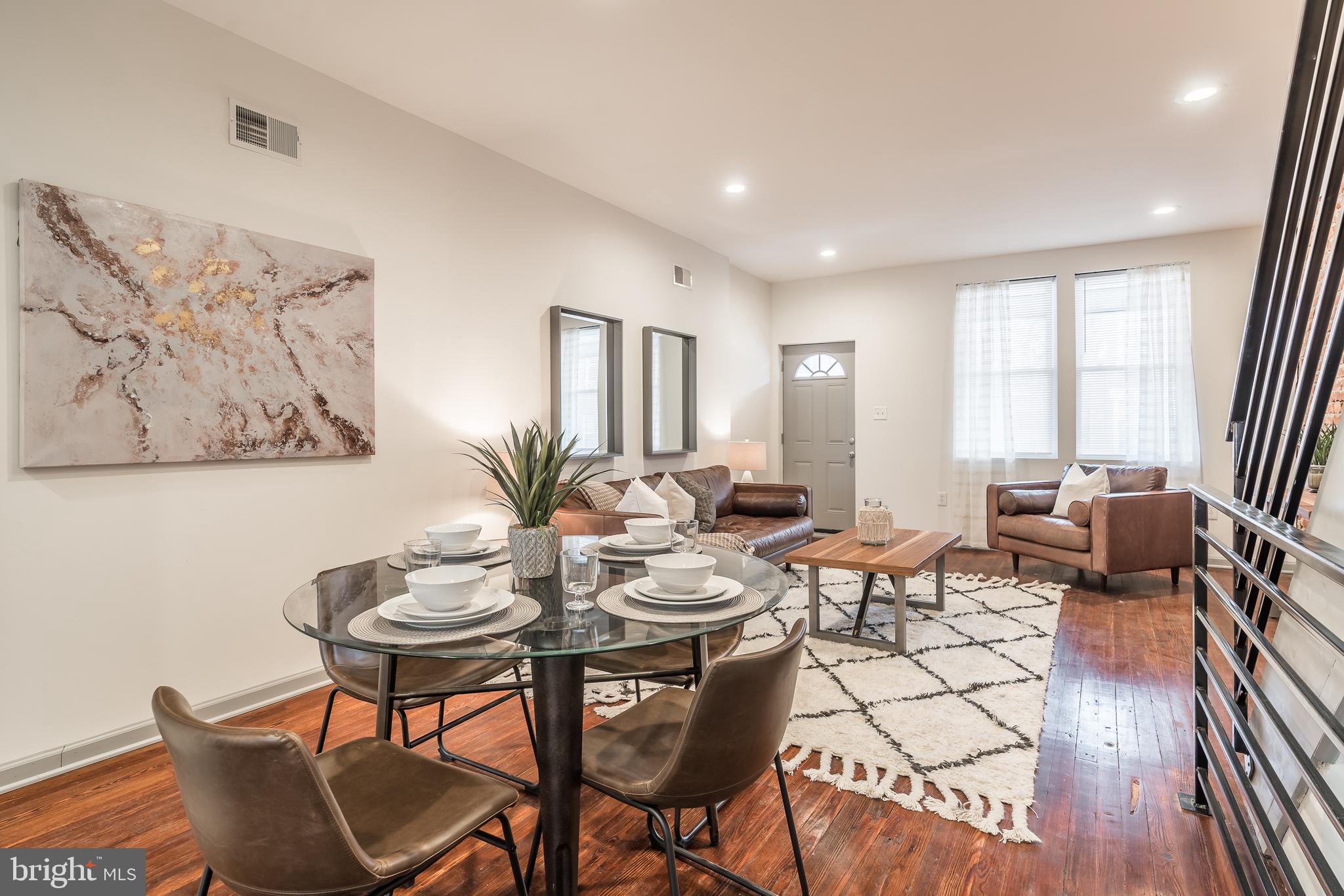 KENSINGTON - Residential