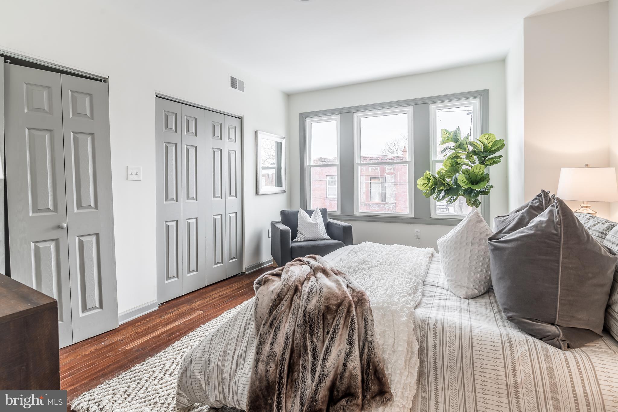 KENSINGTON - Residential
