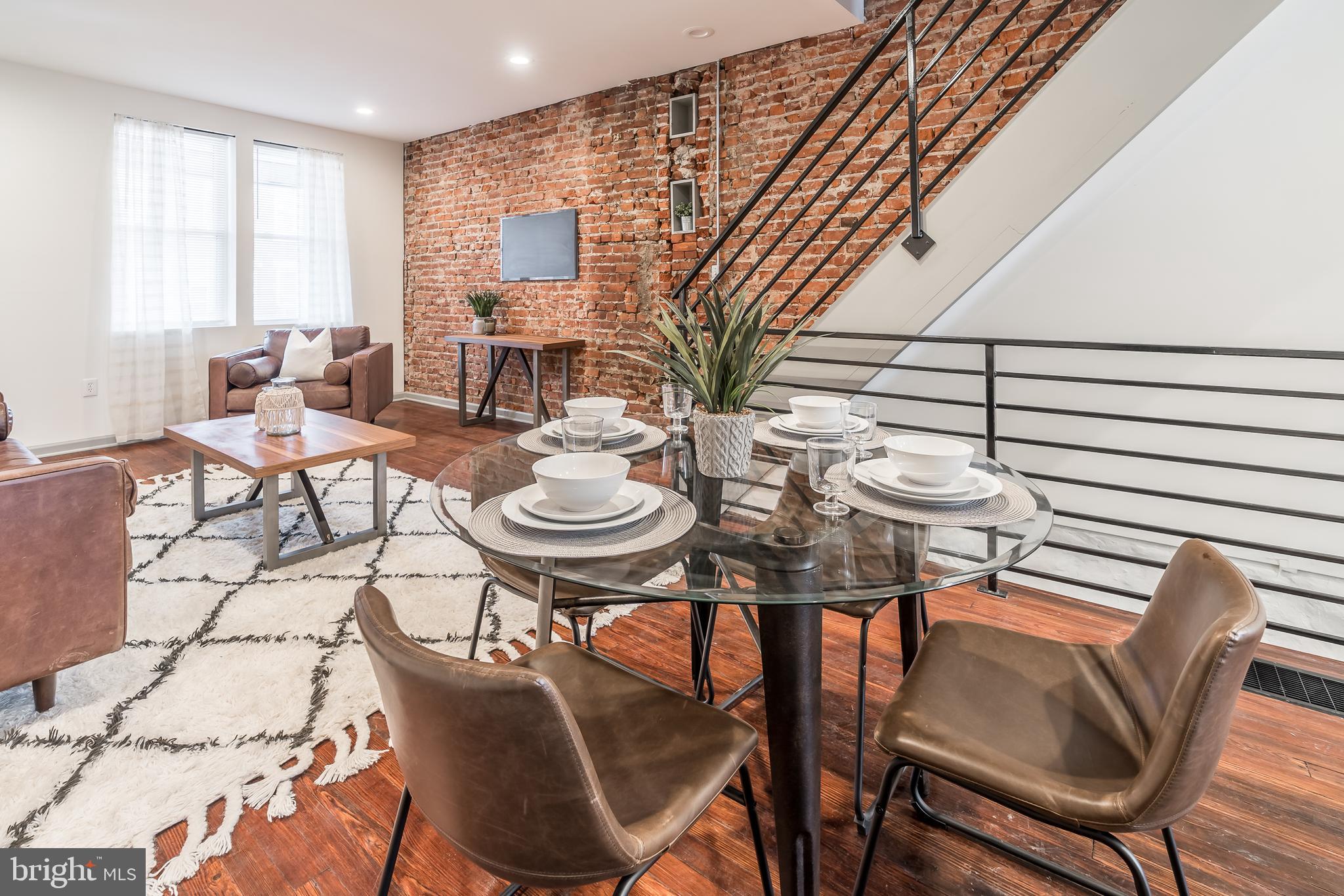 KENSINGTON - Residential
