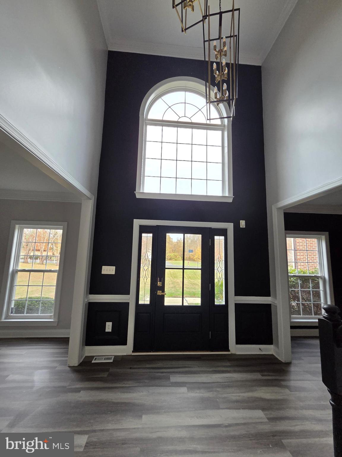 CROOM STATION - Residential