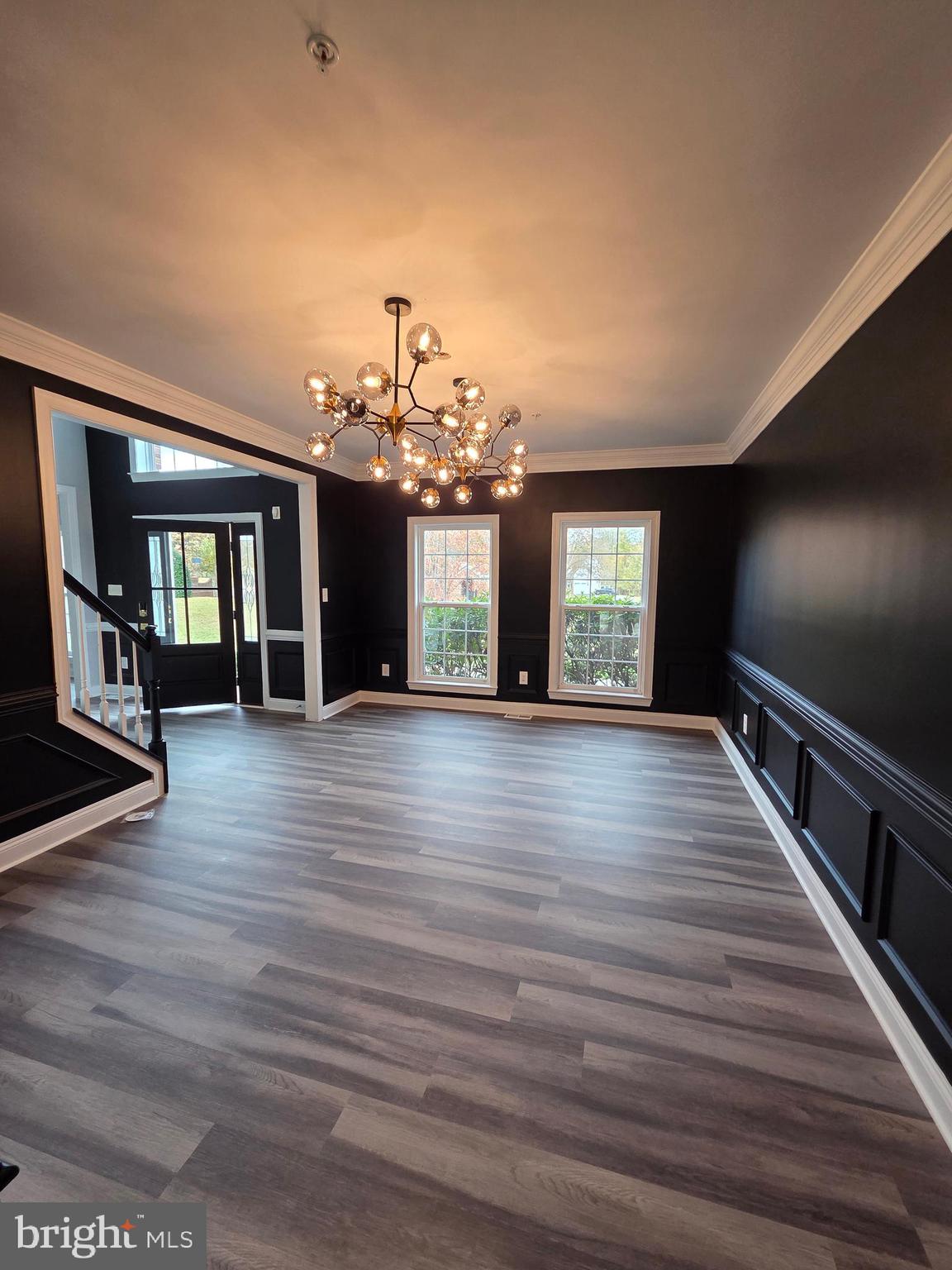 CROOM STATION - Residential