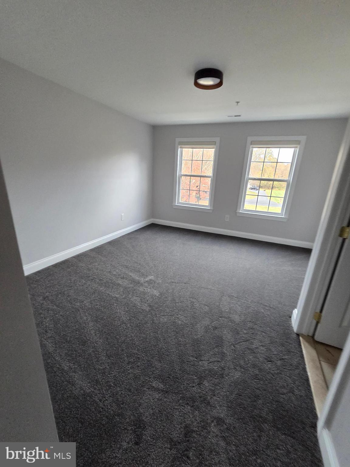 CROOM STATION - Residential