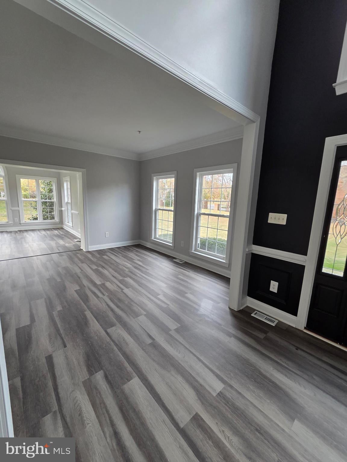 CROOM STATION - Residential