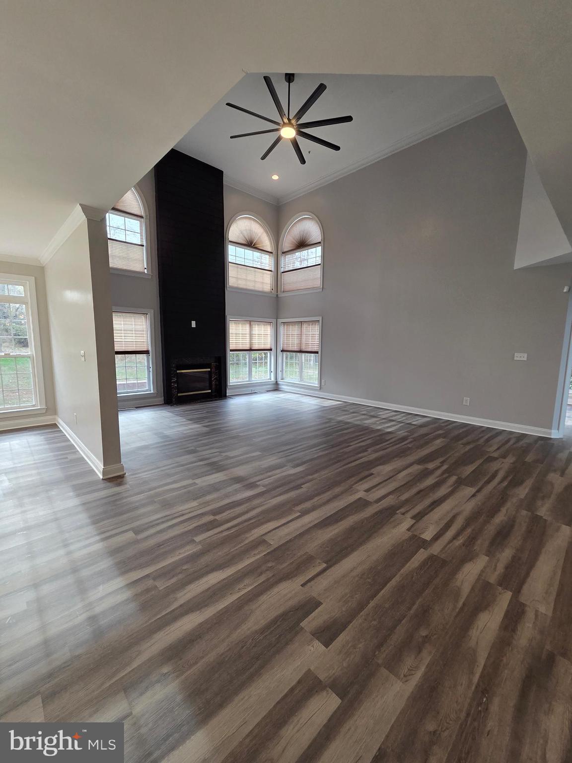 CROOM STATION - Residential