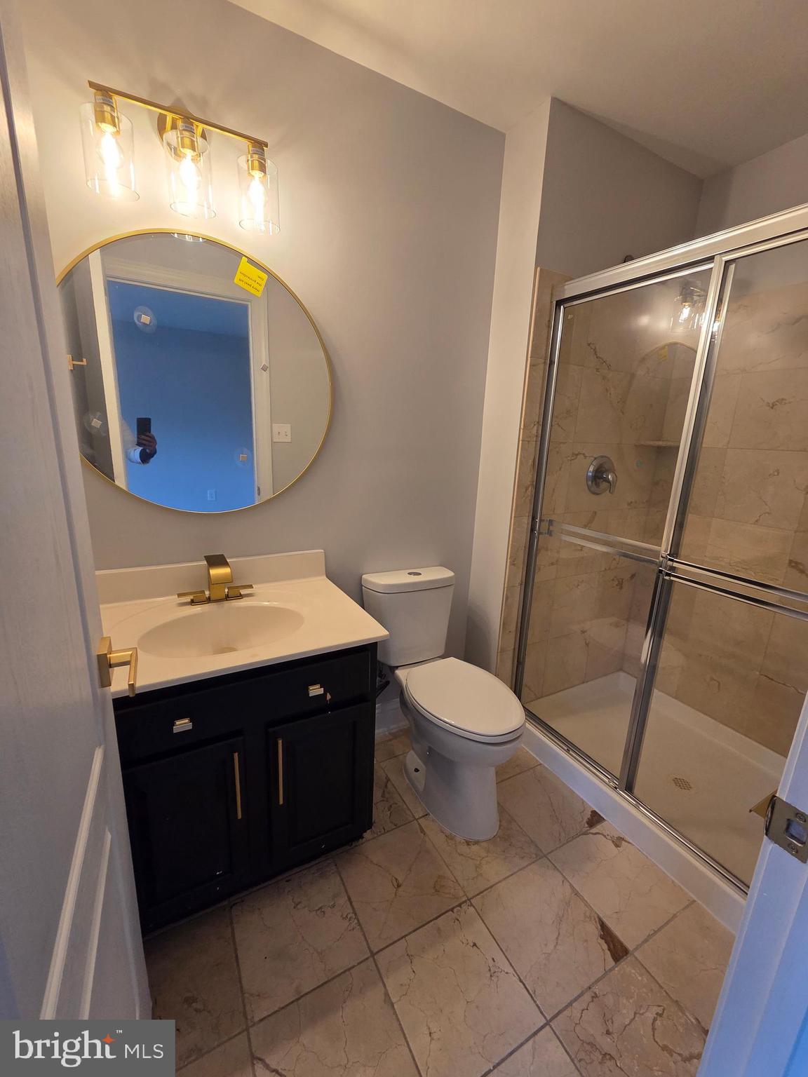 CROOM STATION - Residential