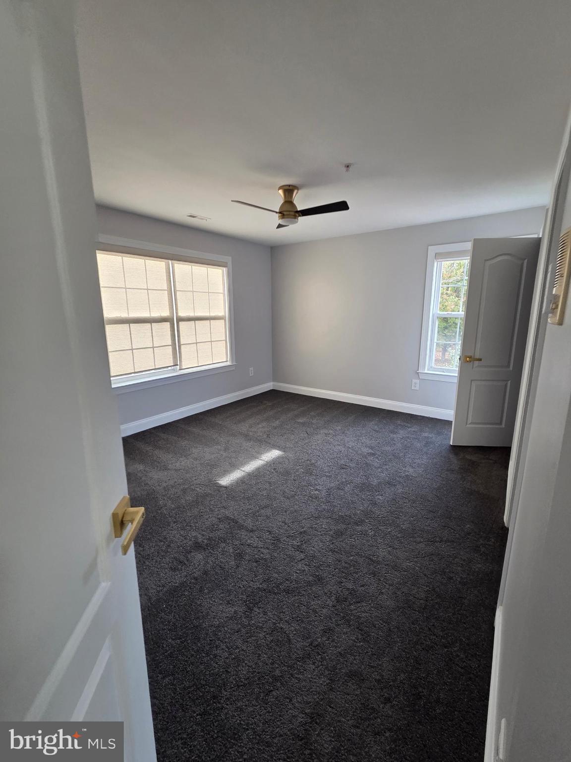 CROOM STATION - Residential