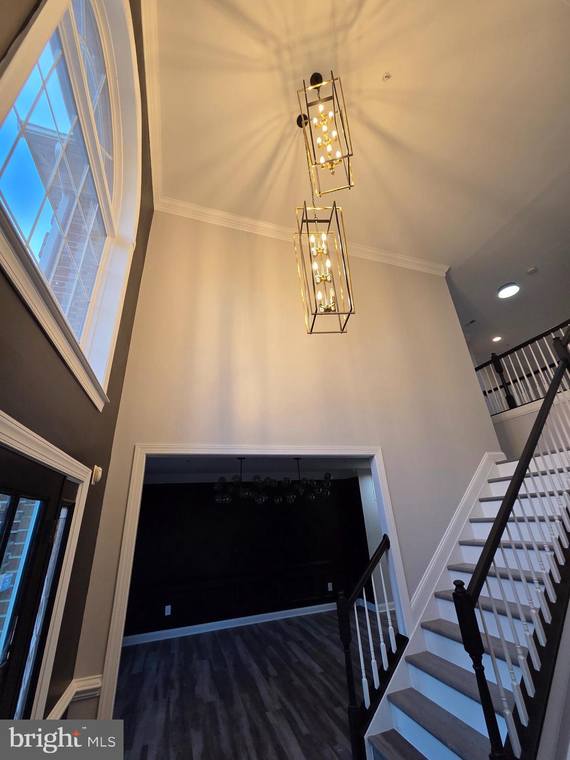 CROOM STATION - Residential