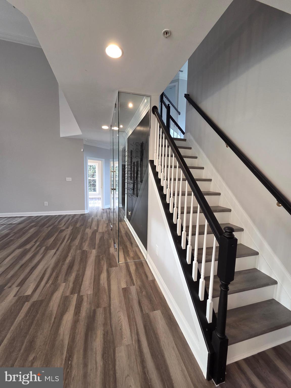 CROOM STATION - Residential