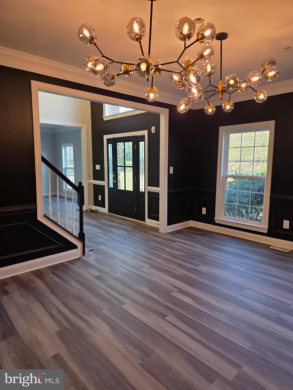 CROOM STATION - Residential