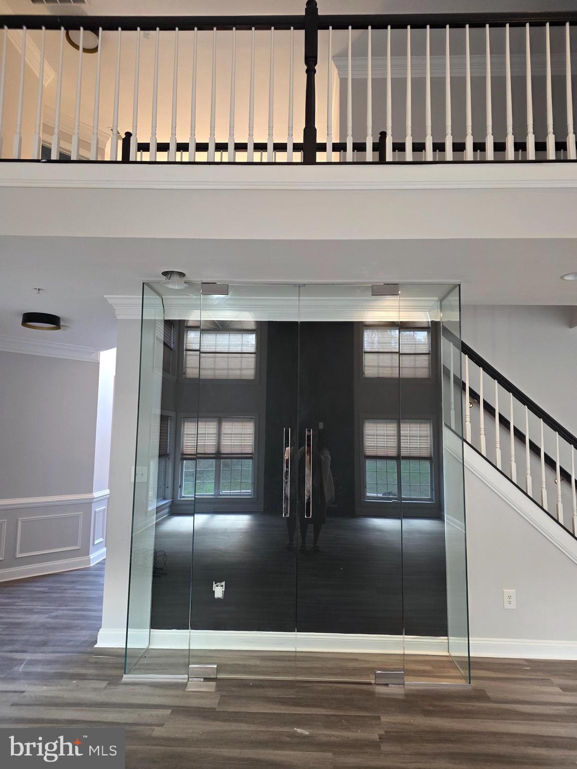 CROOM STATION - Residential