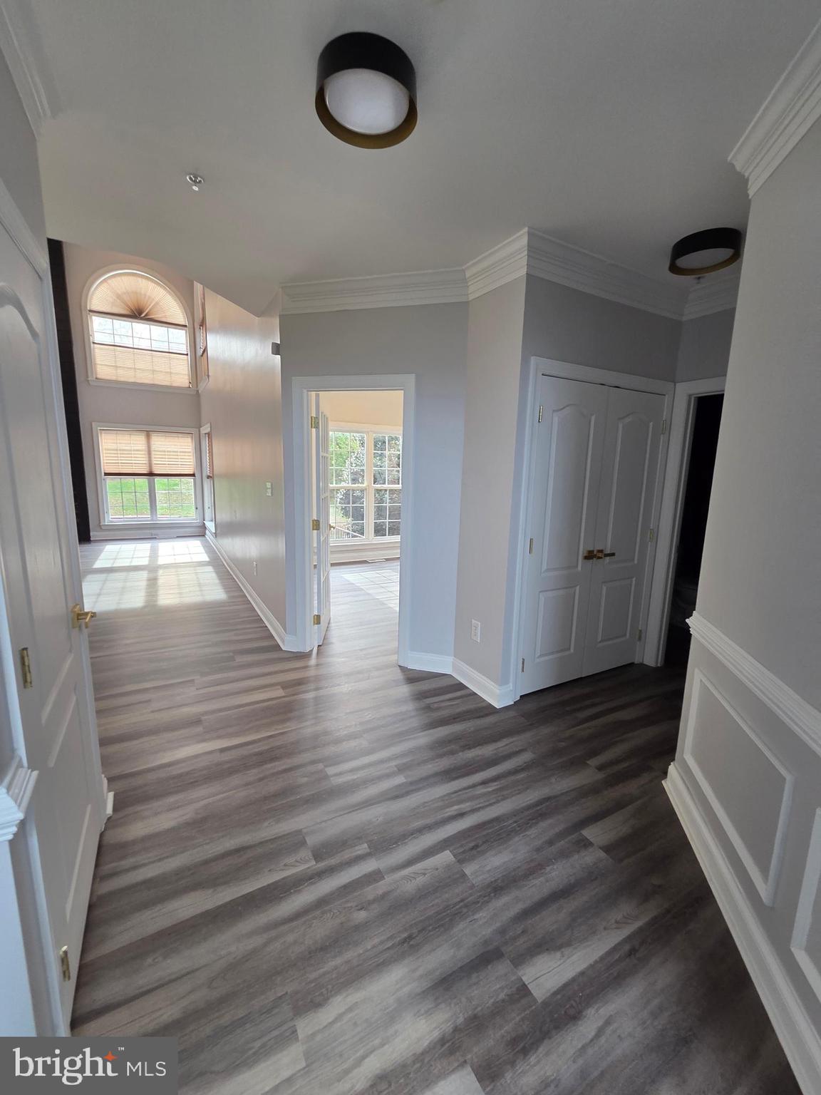 CROOM STATION - Residential