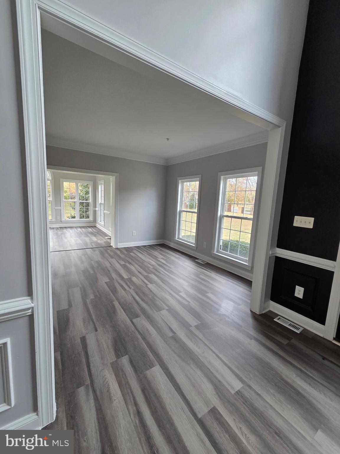 CROOM STATION - Residential