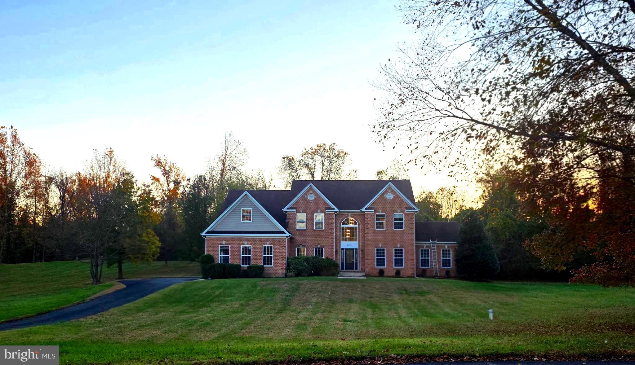 CROOM STATION - Residential