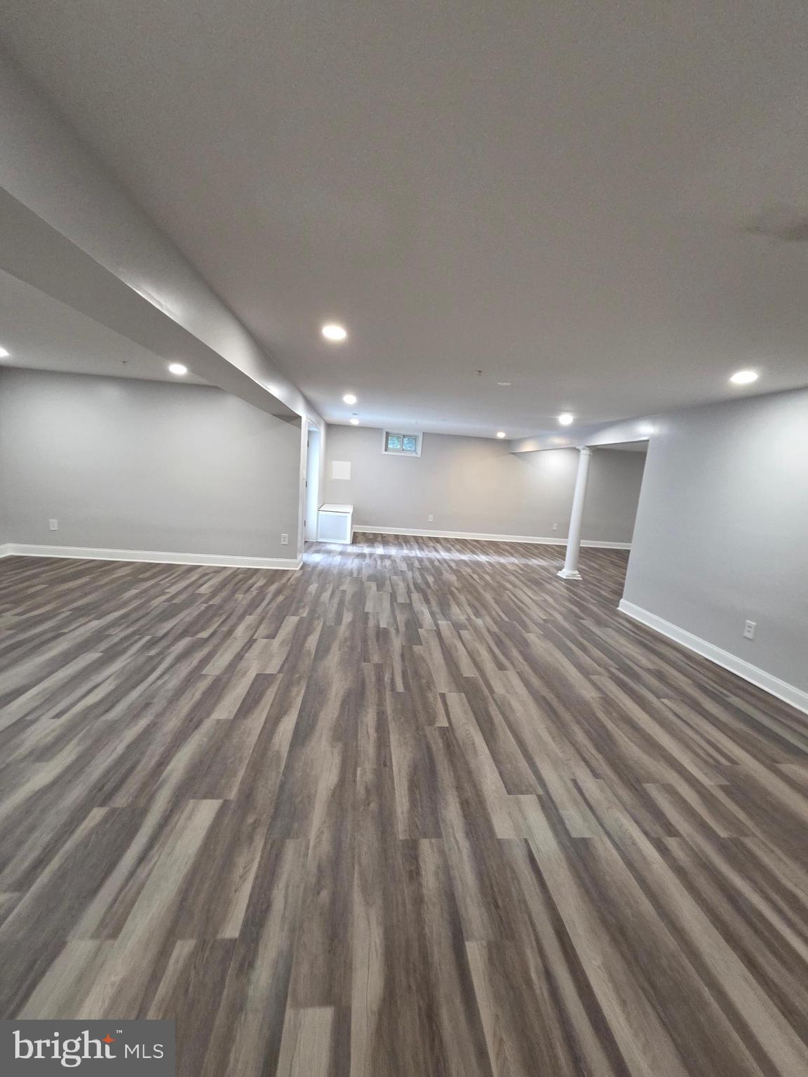 CROOM STATION - Residential