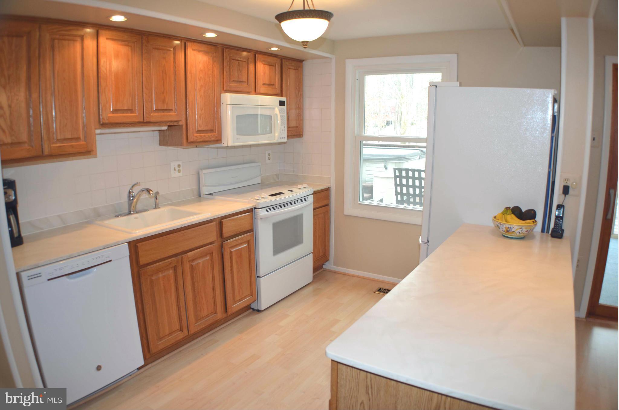 FOX MILL ESTATES - Residential