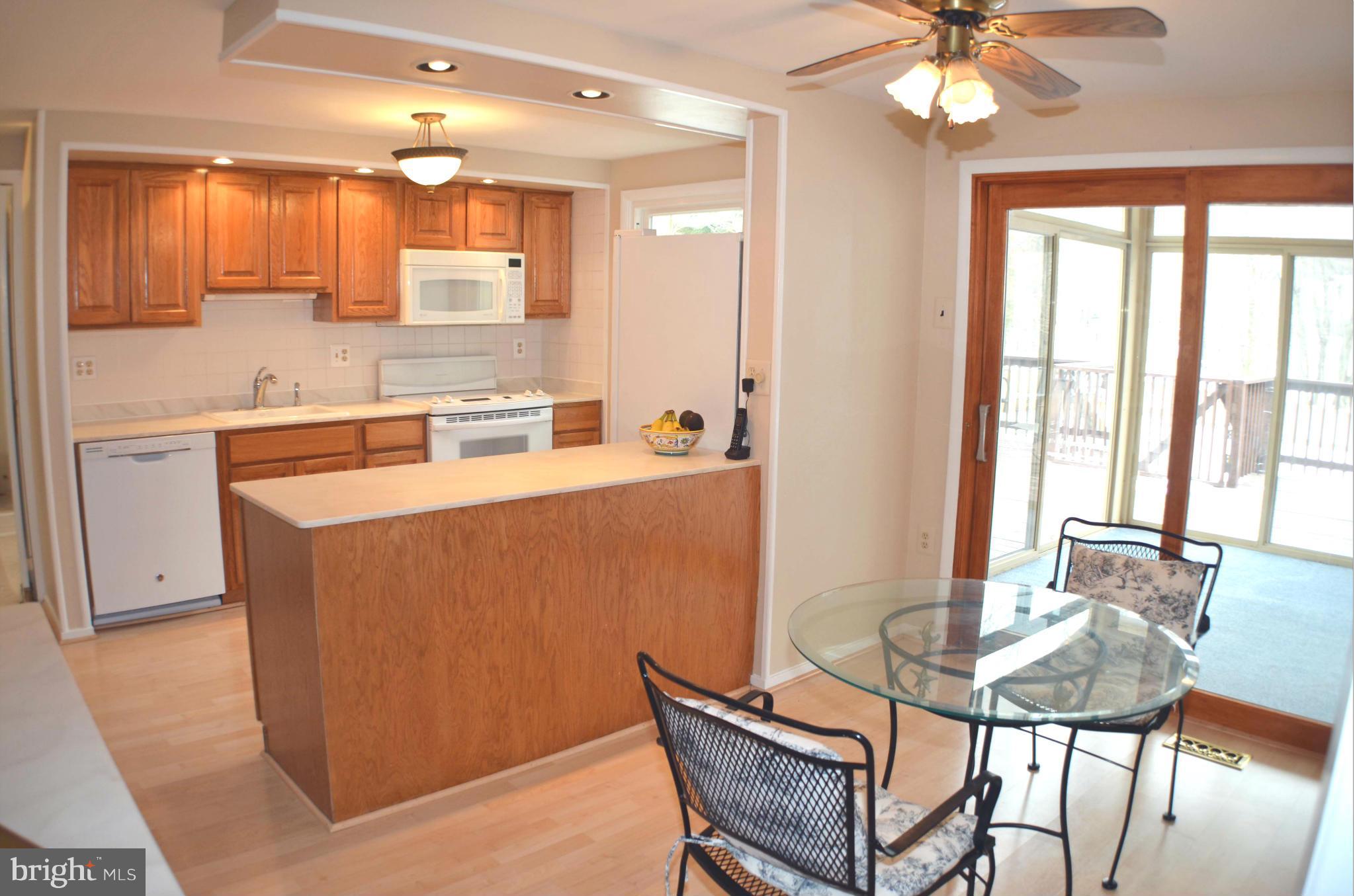 FOX MILL ESTATES - Residential