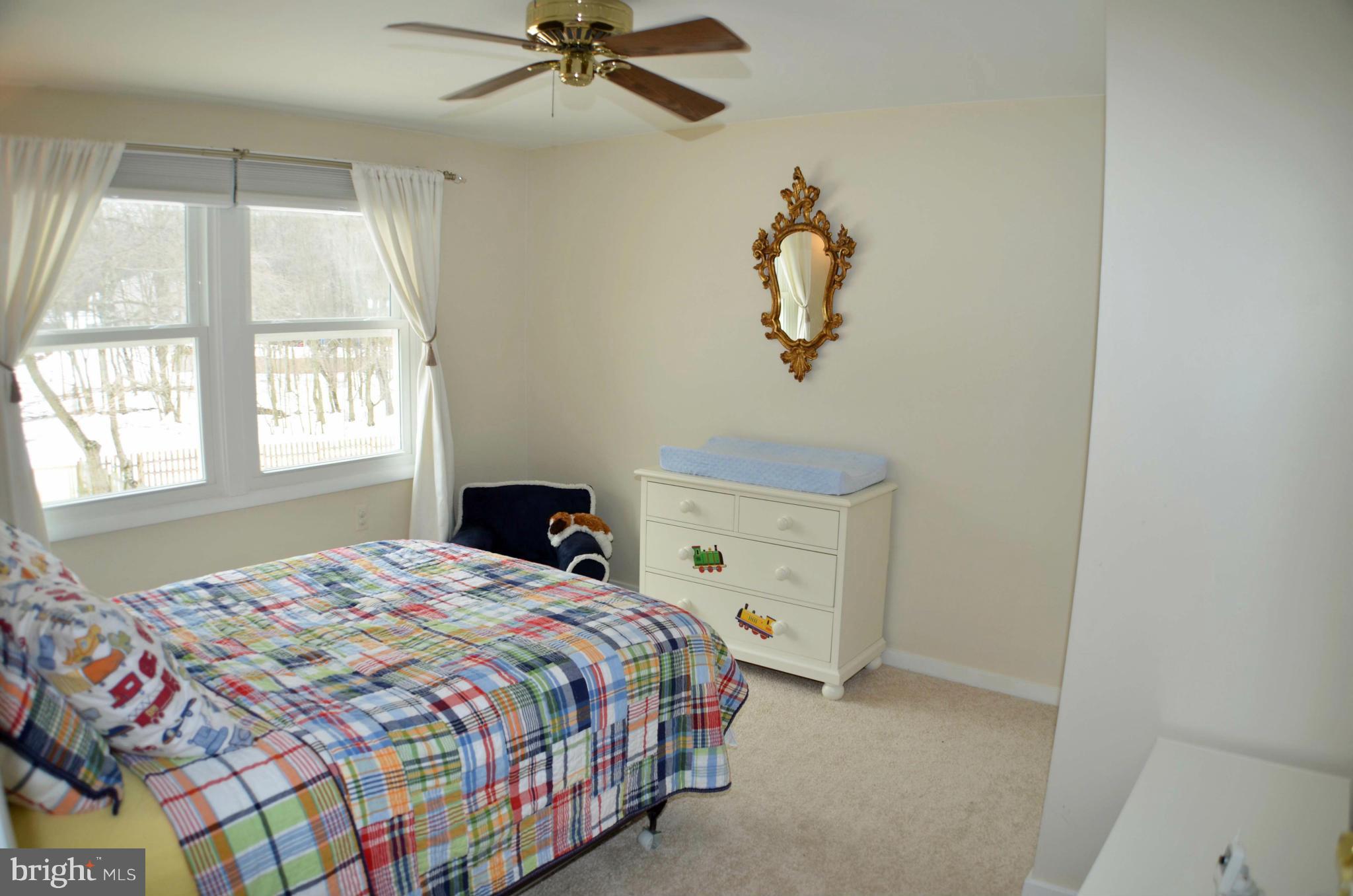 FOX MILL ESTATES - Residential