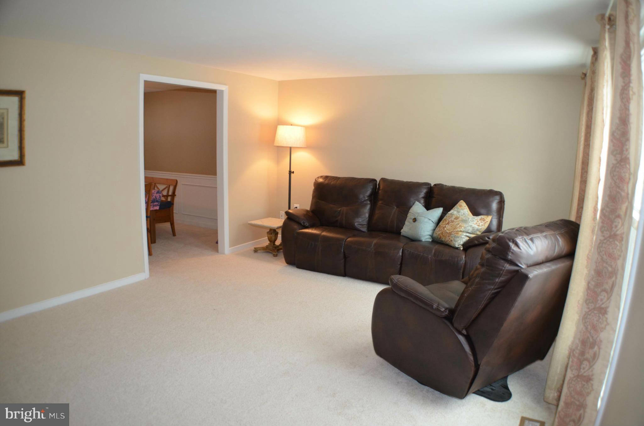 FOX MILL ESTATES - Residential