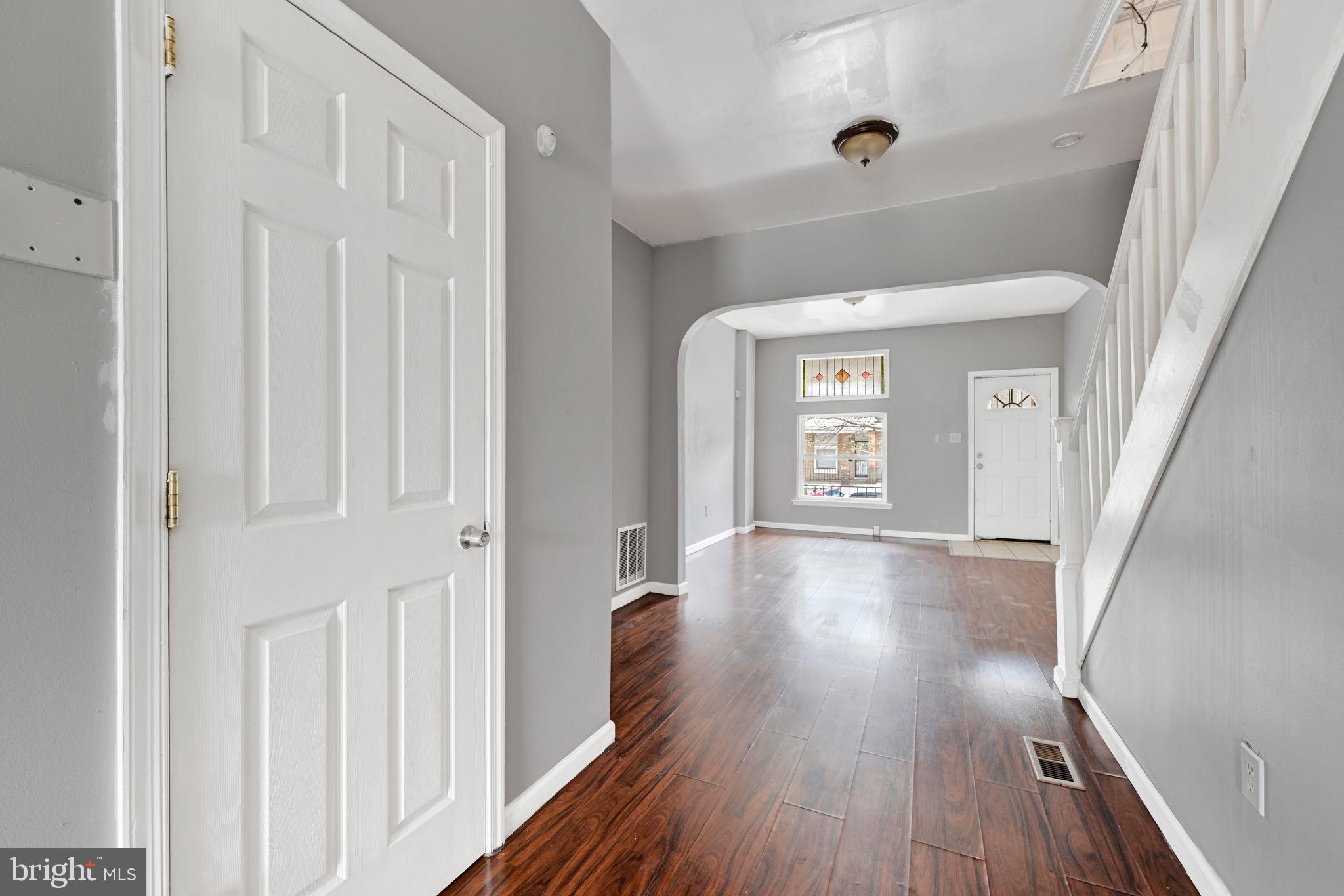 ELWOOD PARK - Residential