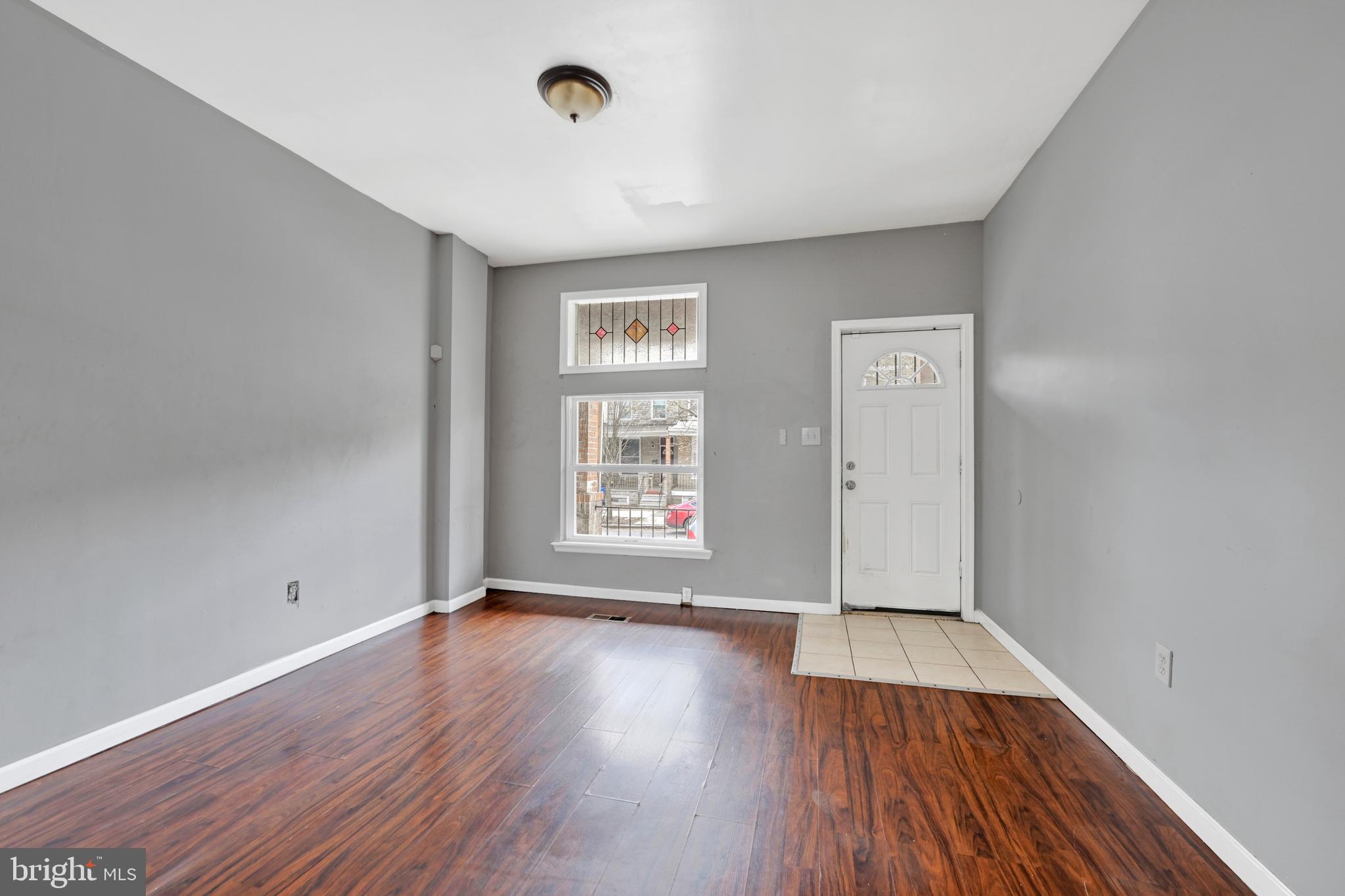 ELWOOD PARK - Residential