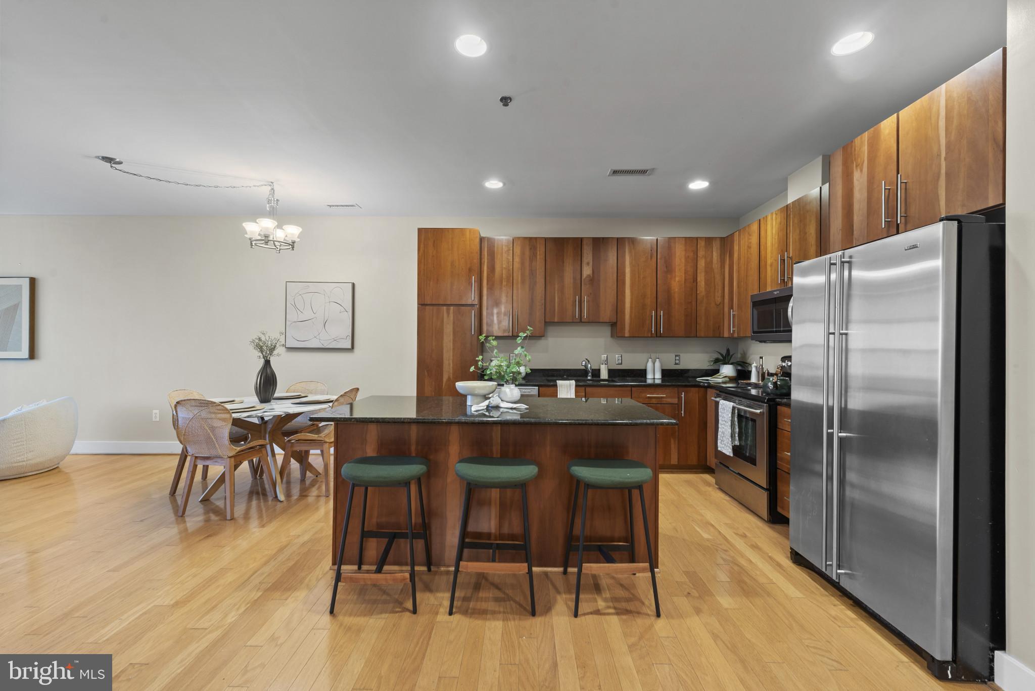 2772 LIGHTHOUSE POINT E 303