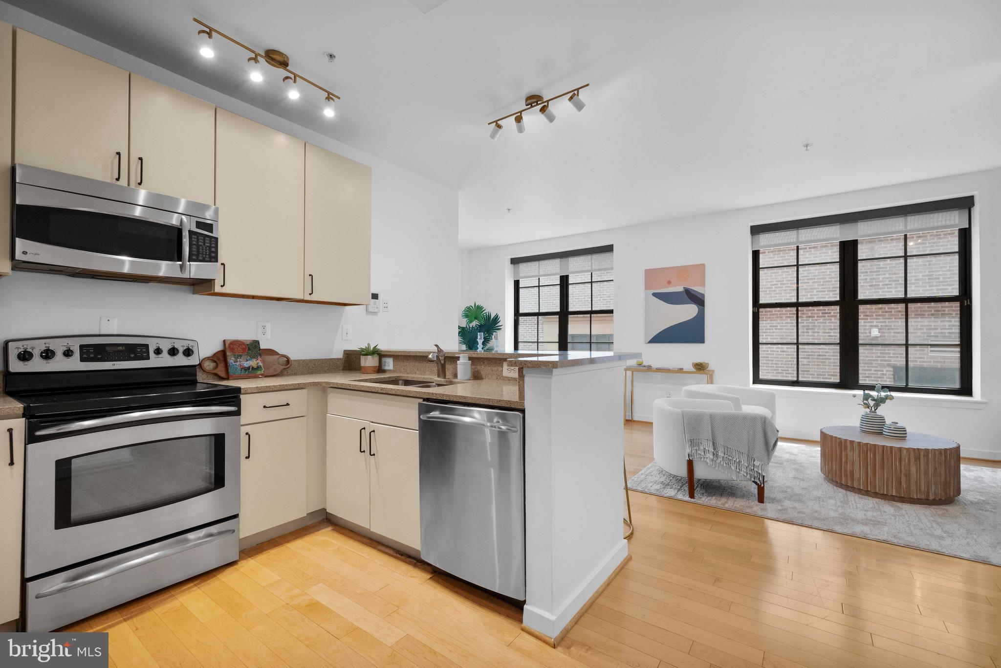 2412 17TH STREET NW 102