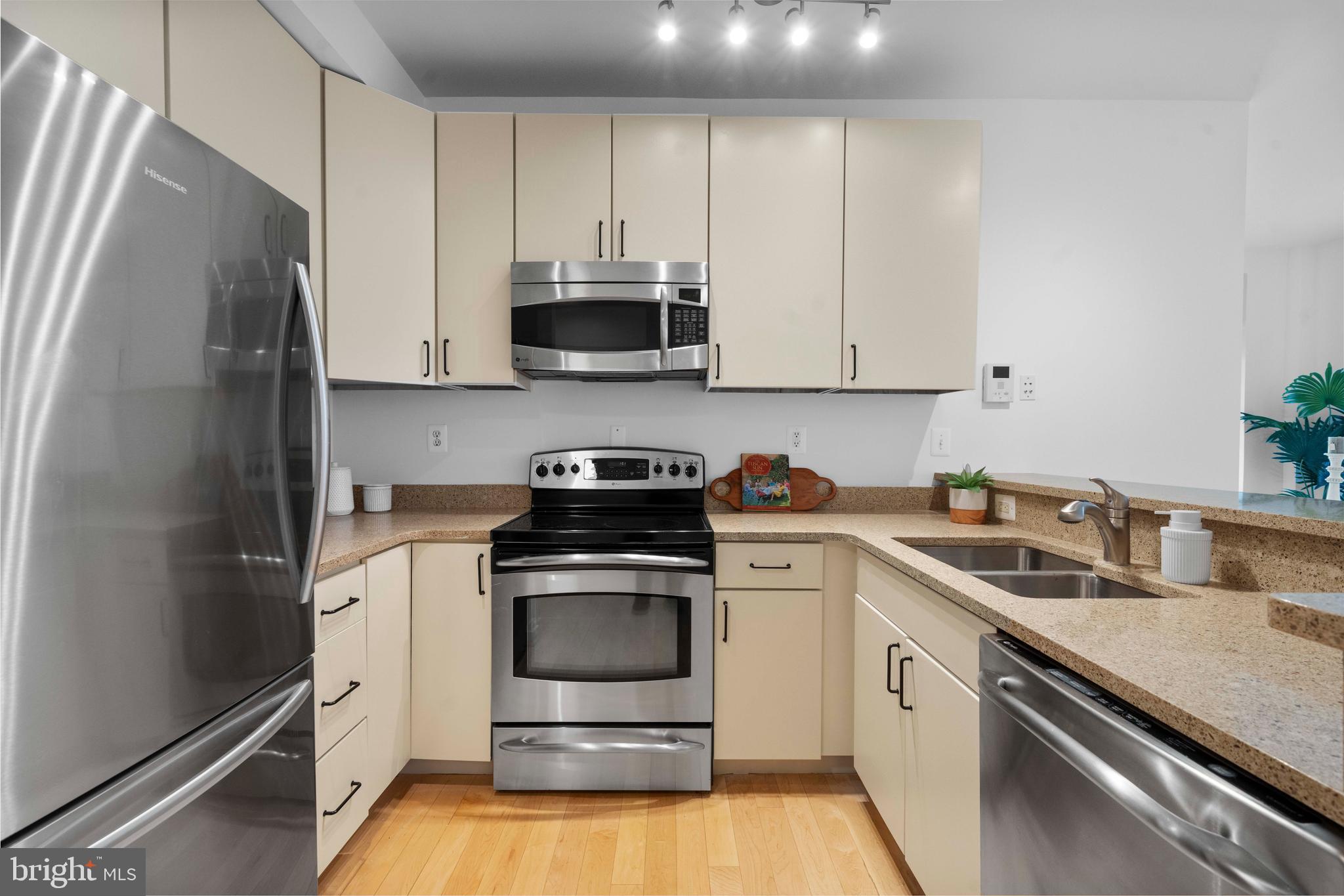 2412 17TH STREET NW 102