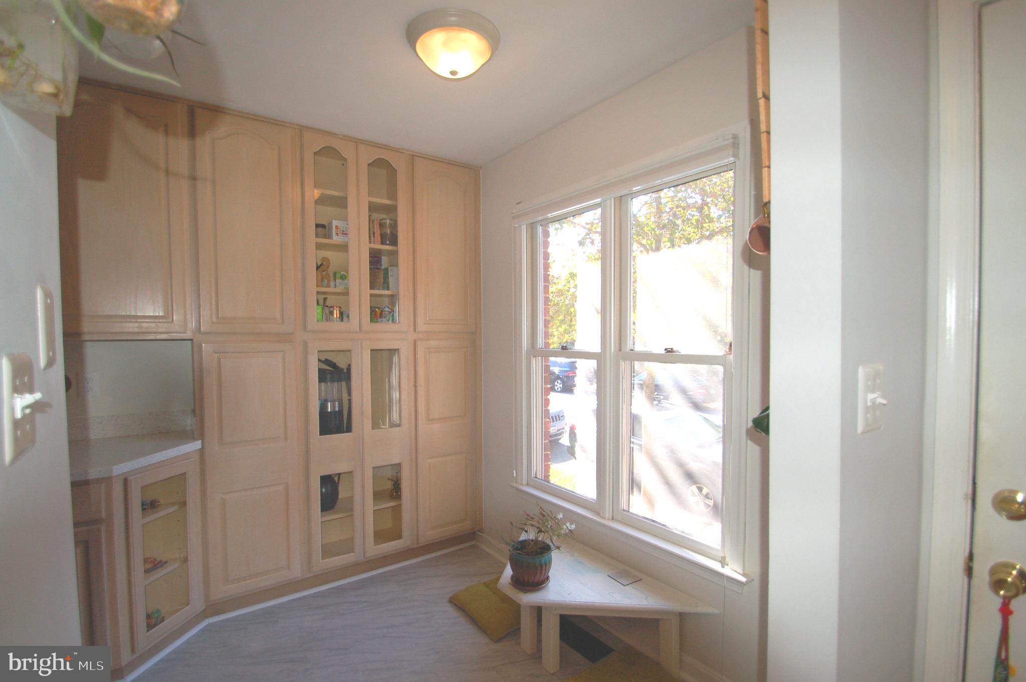 KENTLANDS HILL DISTRICT - Residential Lease