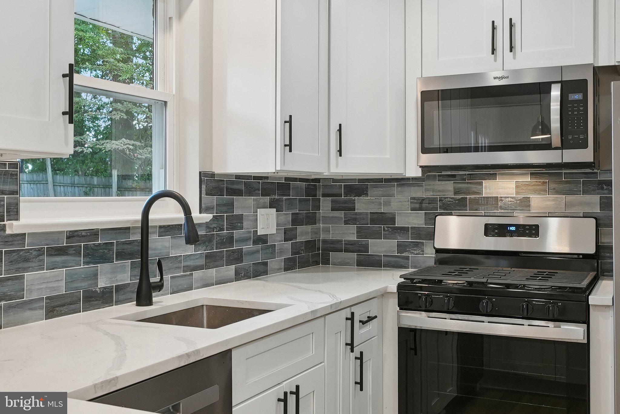 CRESTWOOD MANOR - Residential