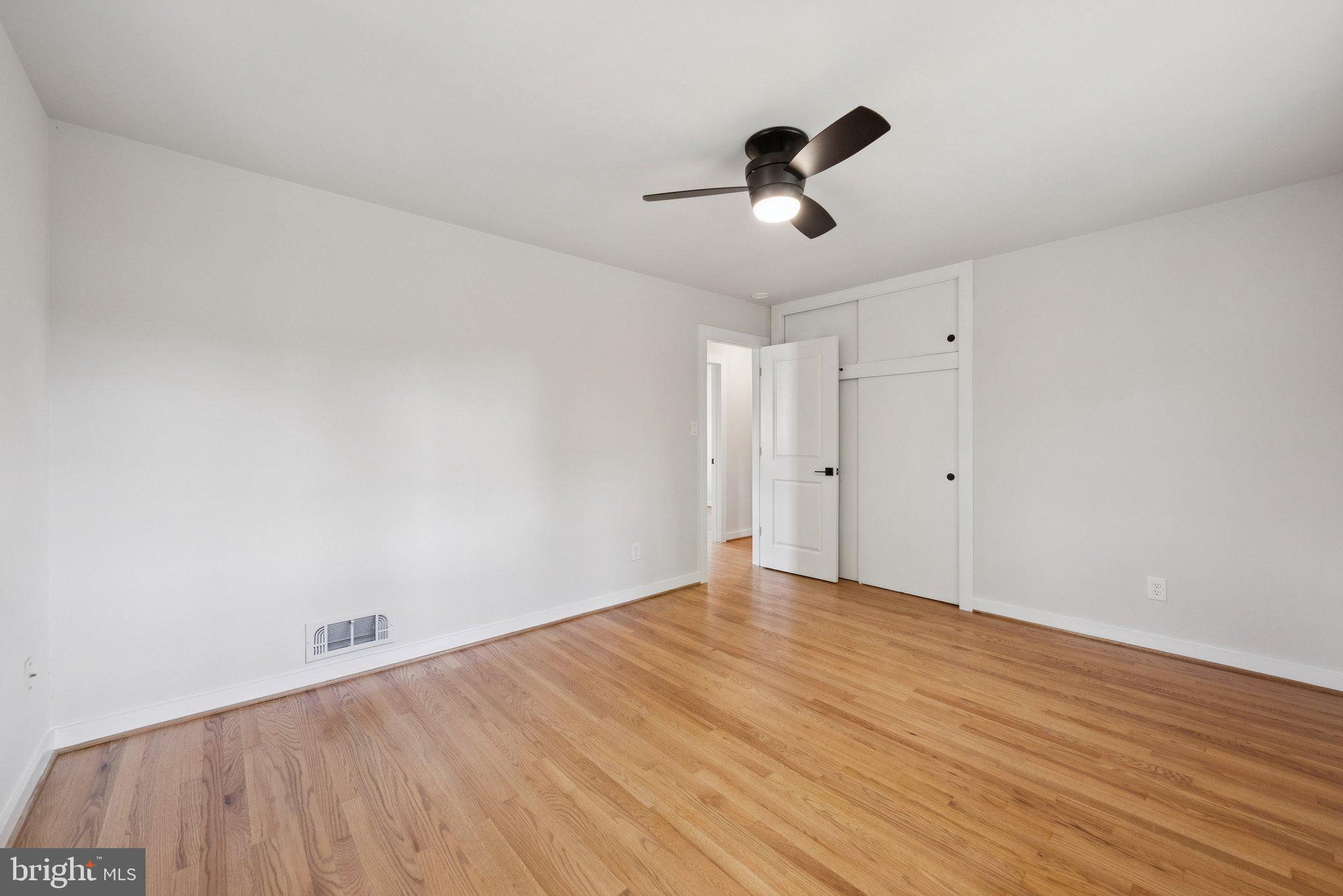 CRESTWOOD MANOR - Residential