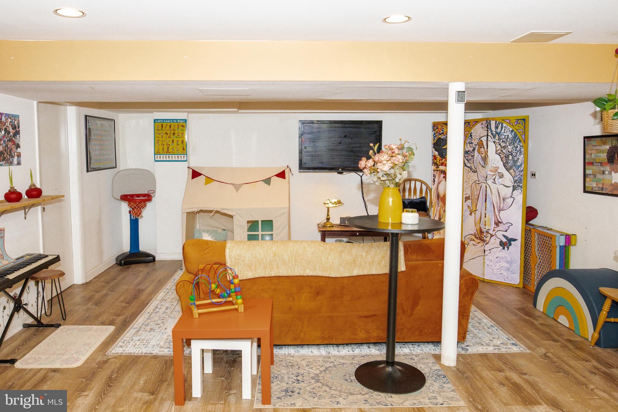 BELTSVILLE - Residential