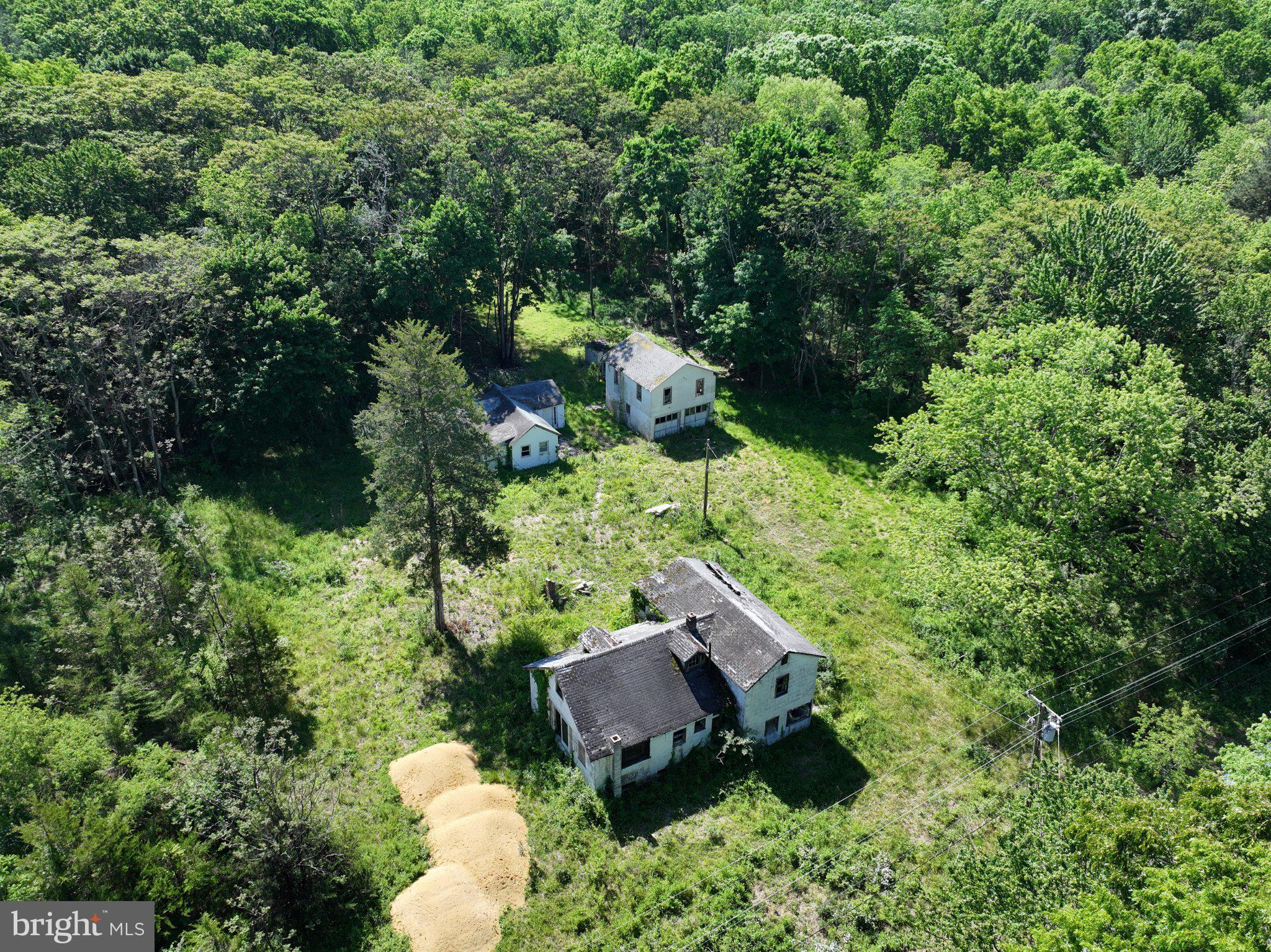 228 LORRAINE AVENUE