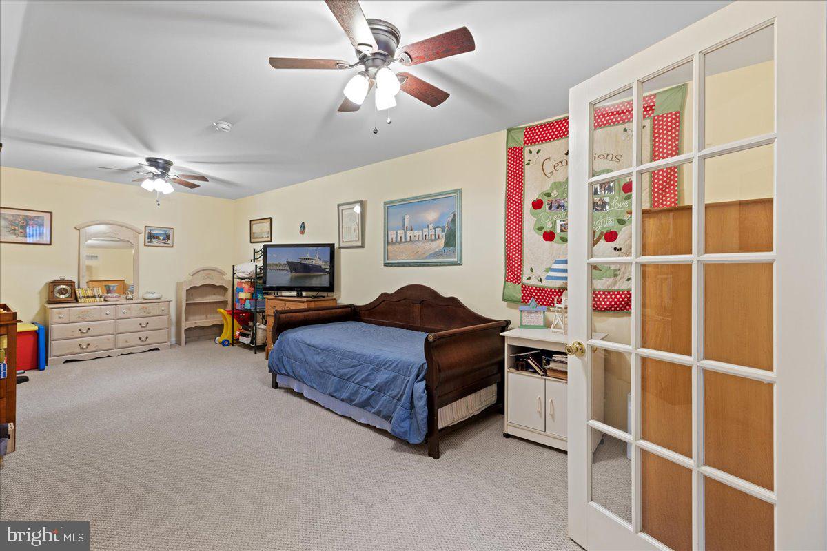 CHANCELLOR GLEN - Residential