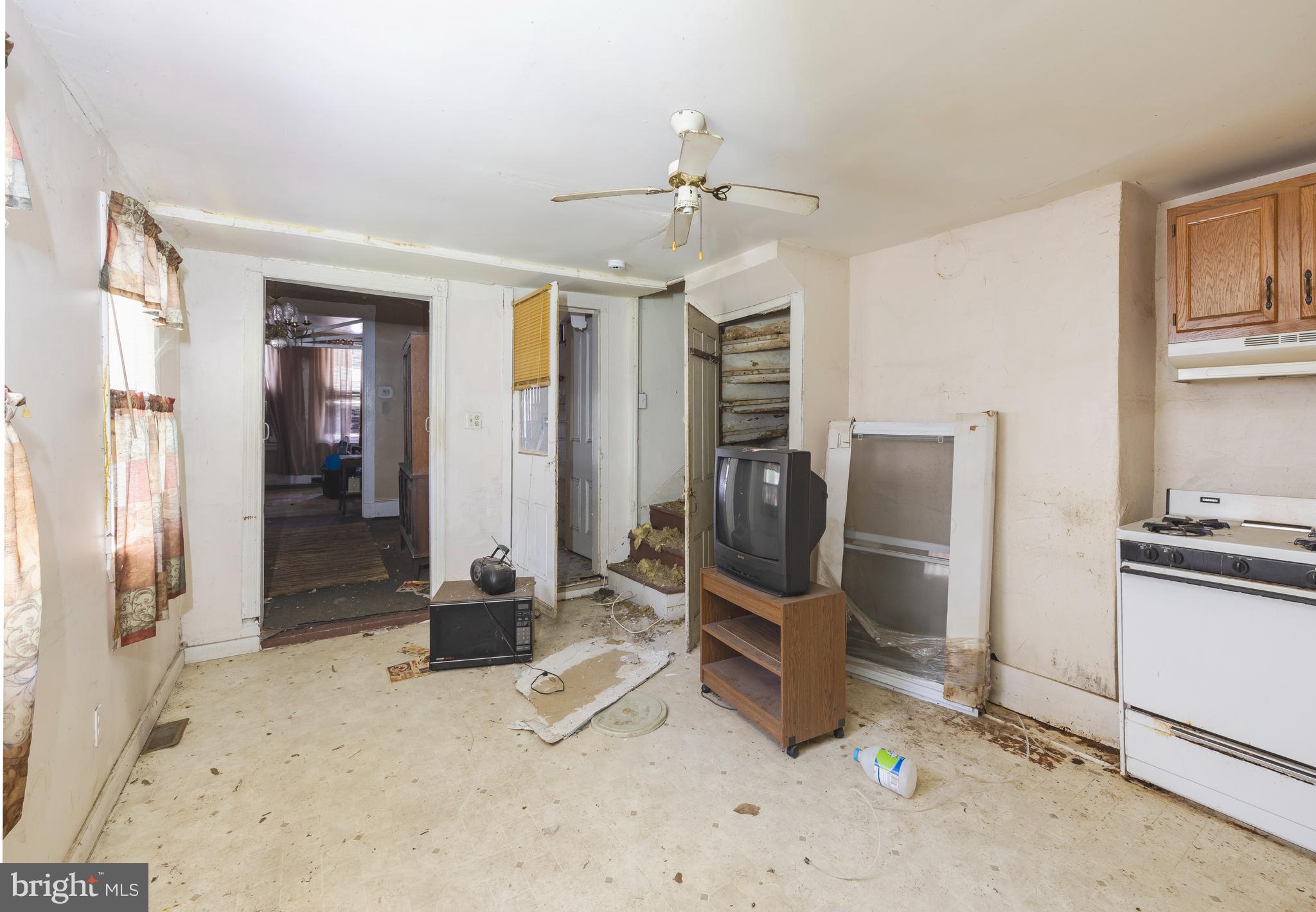 118 E FEDERAL STREET