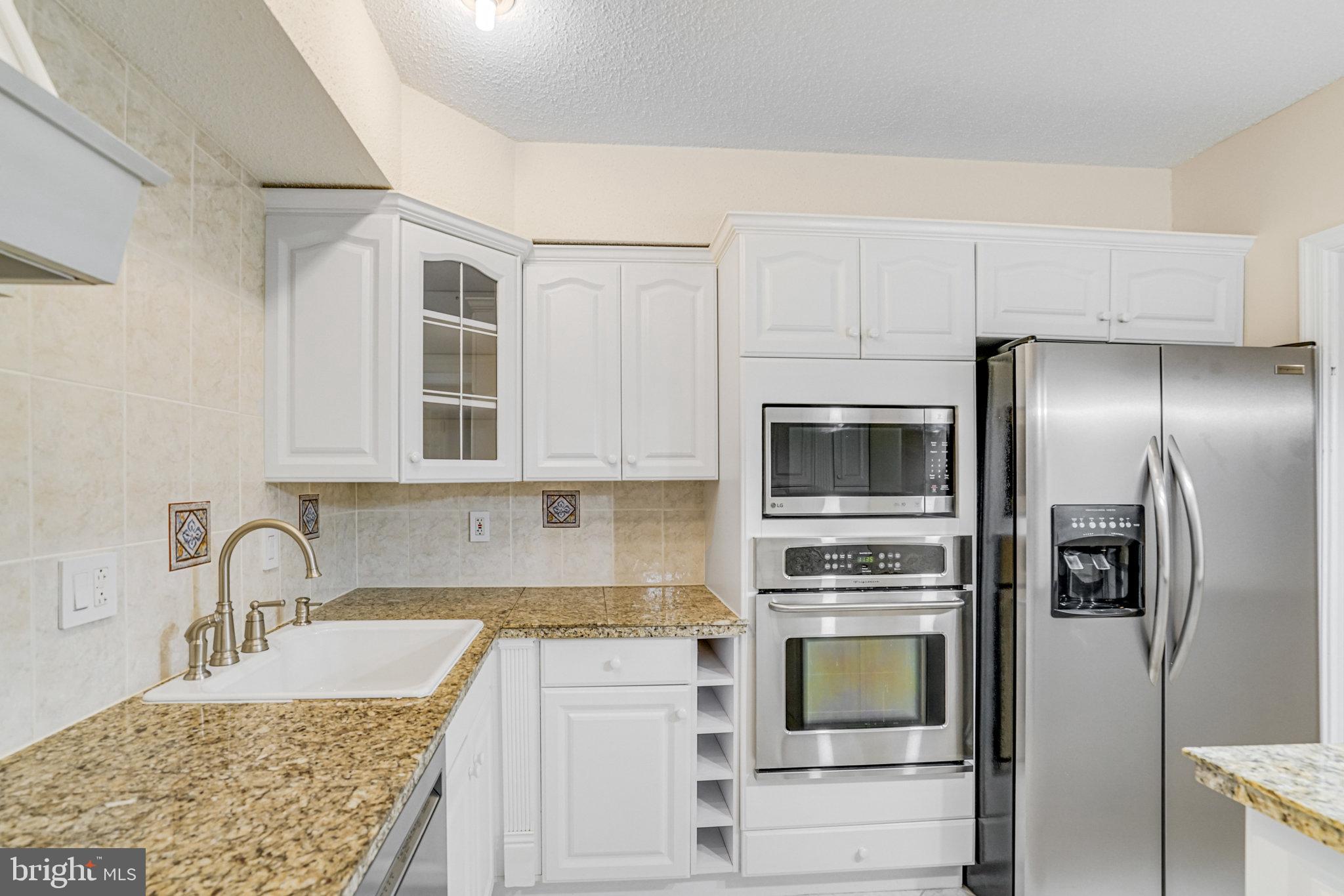 SKYLINE HOUSE - Residential Lease