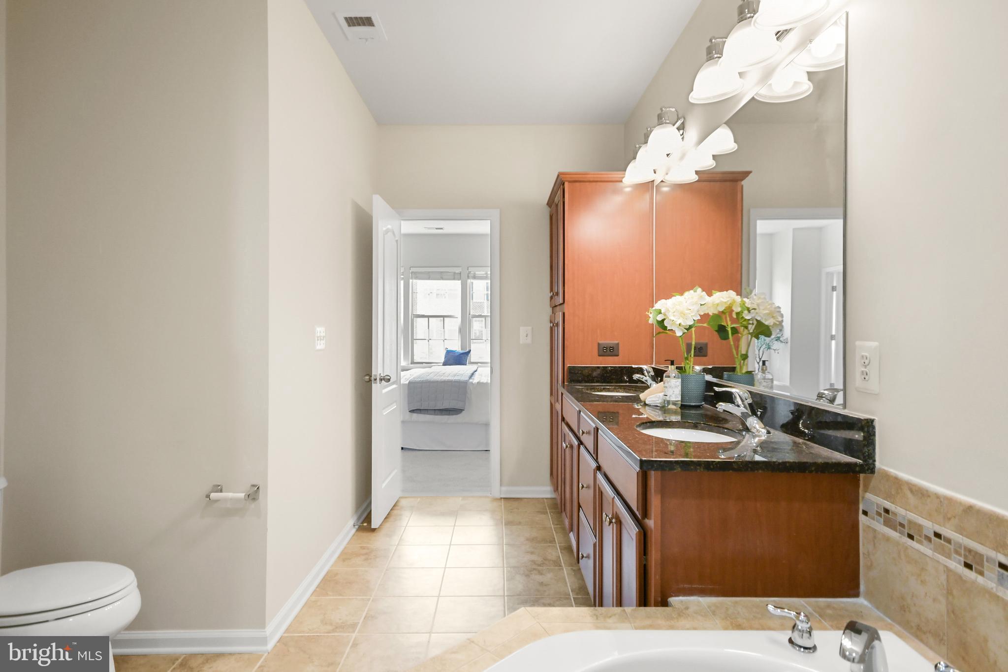 POTOMAC OVERLOOK CONDO - Residential