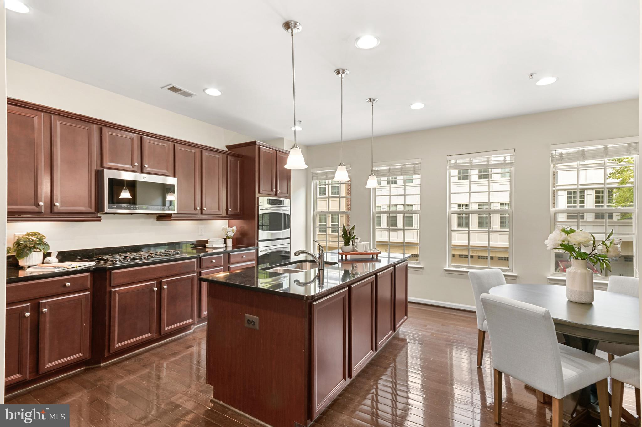 509 RAMPART WAY 19