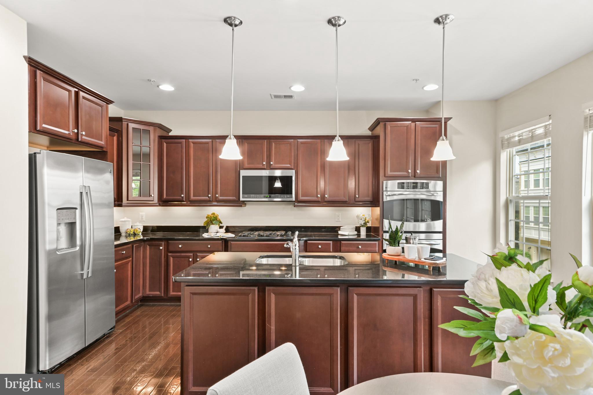 POTOMAC OVERLOOK CONDO - Residential