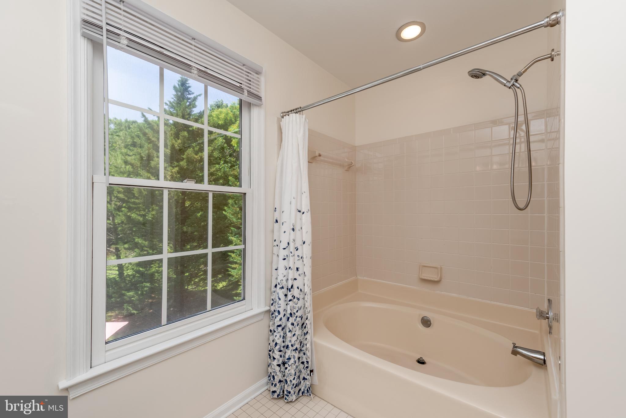 CROFTON SOUTH - Residential