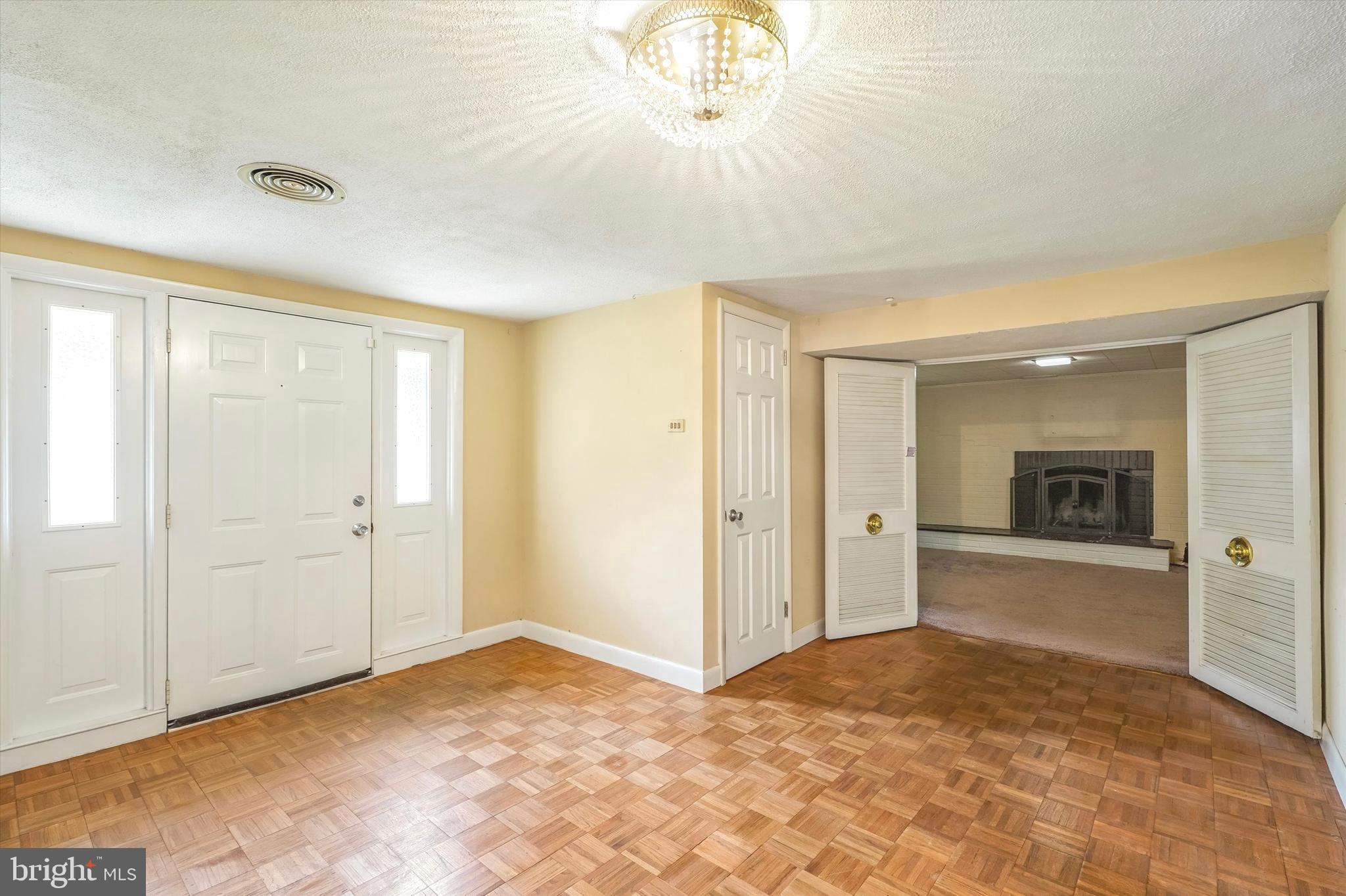 1856 TERRACE DRIVE