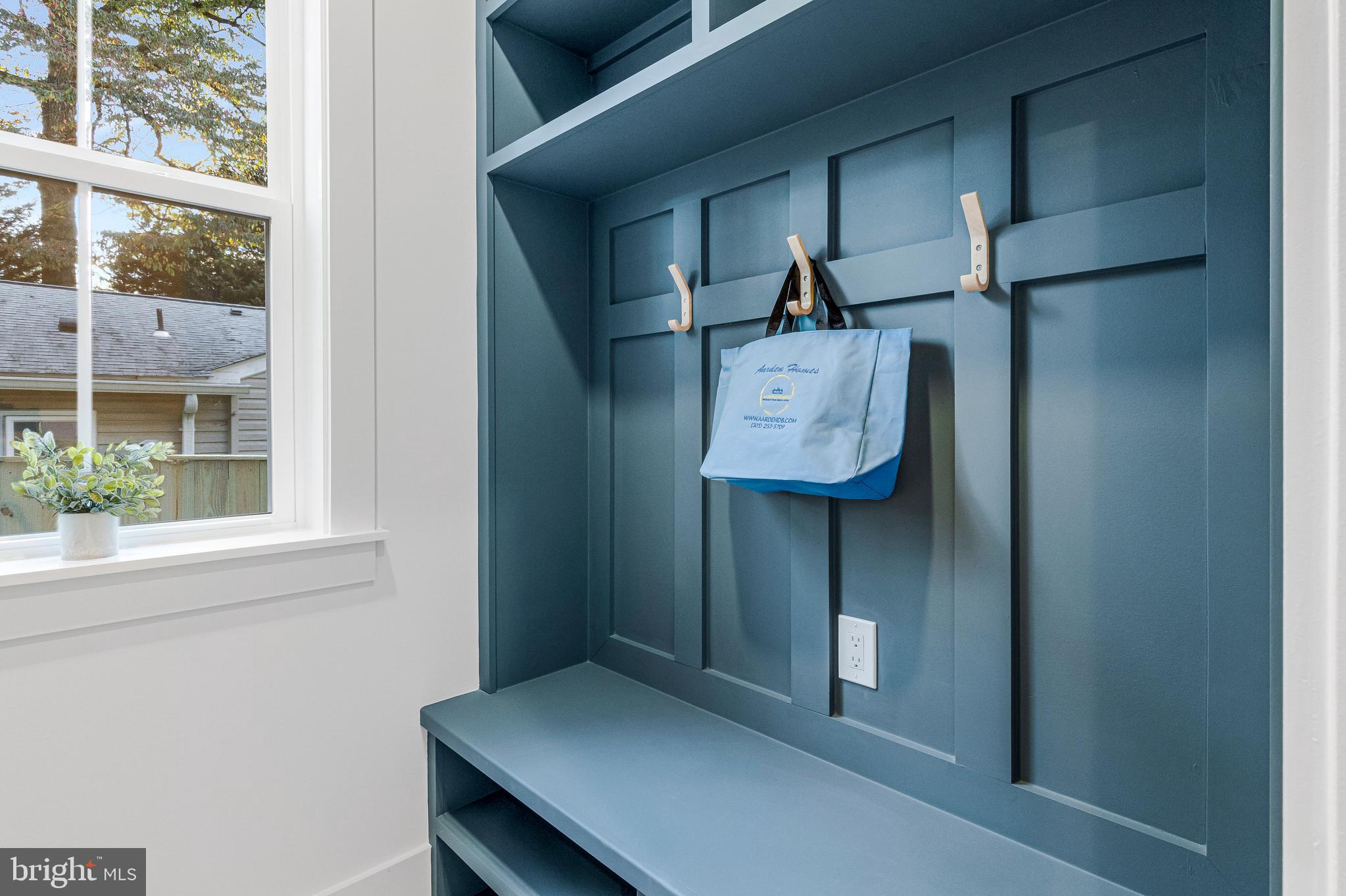 OAKLAND TERRACE - Residential