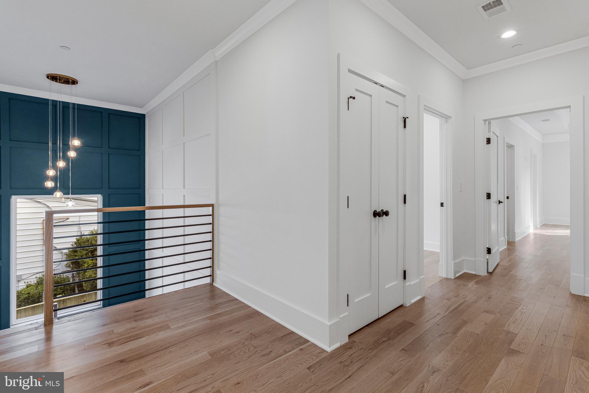 OAKLAND TERRACE - Residential