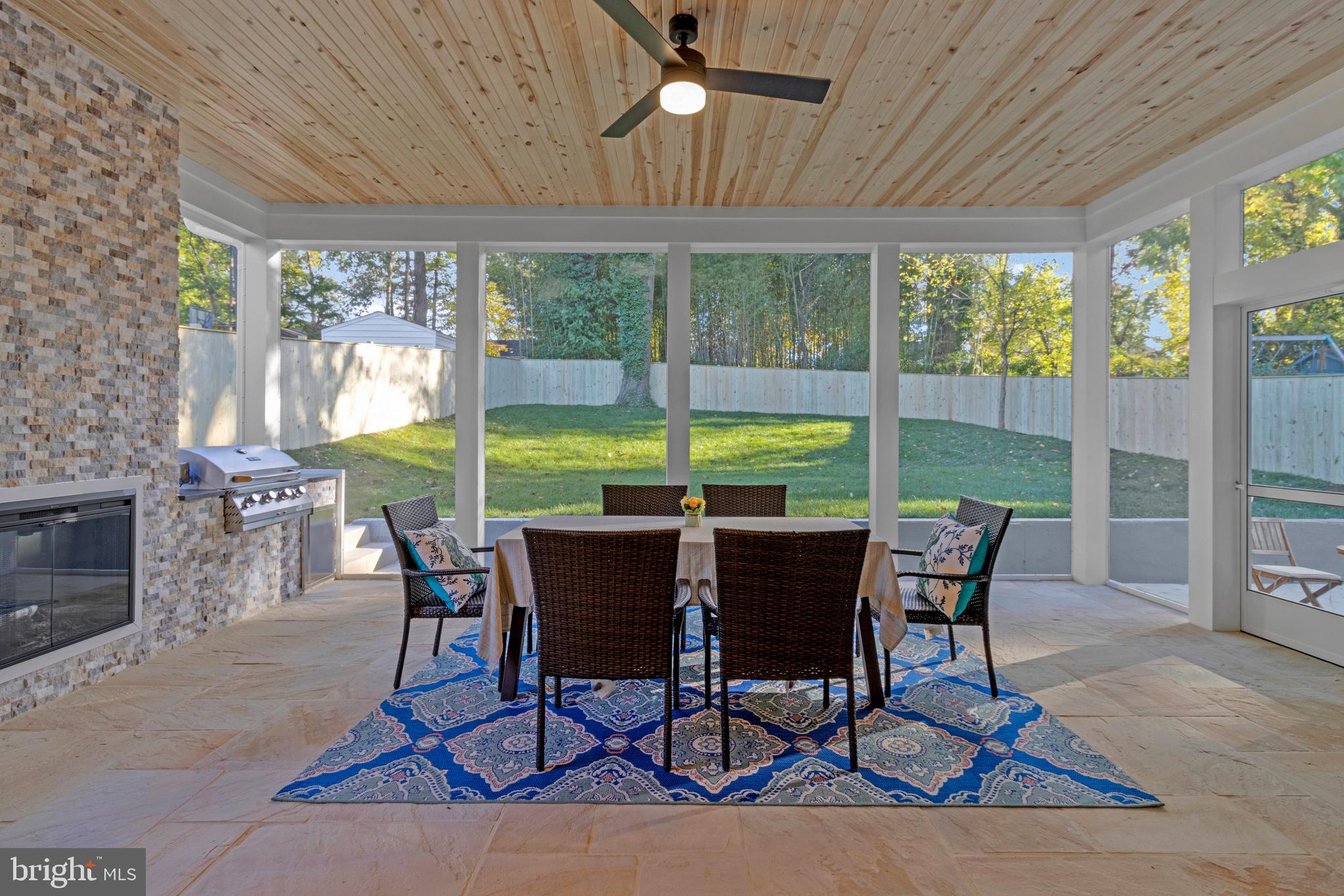 OAKLAND TERRACE - Residential