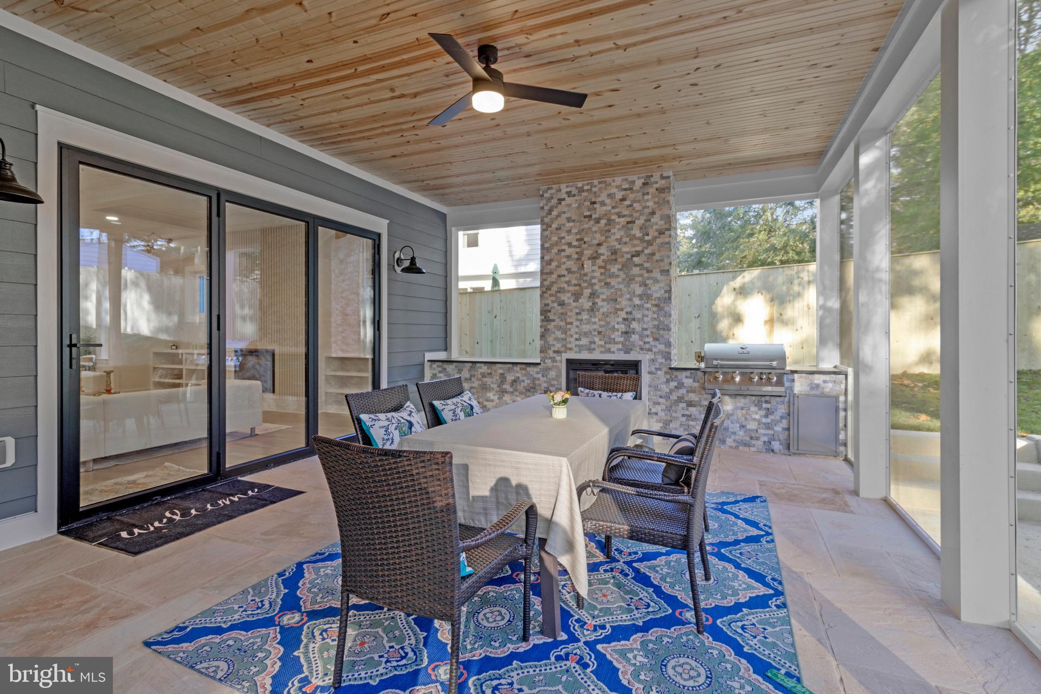 OAKLAND TERRACE - Residential