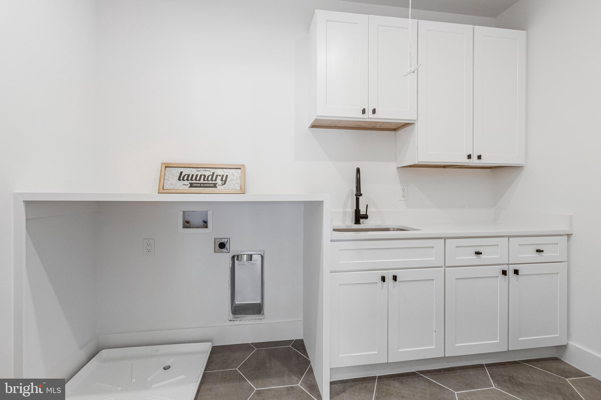 OAKLAND TERRACE - Residential