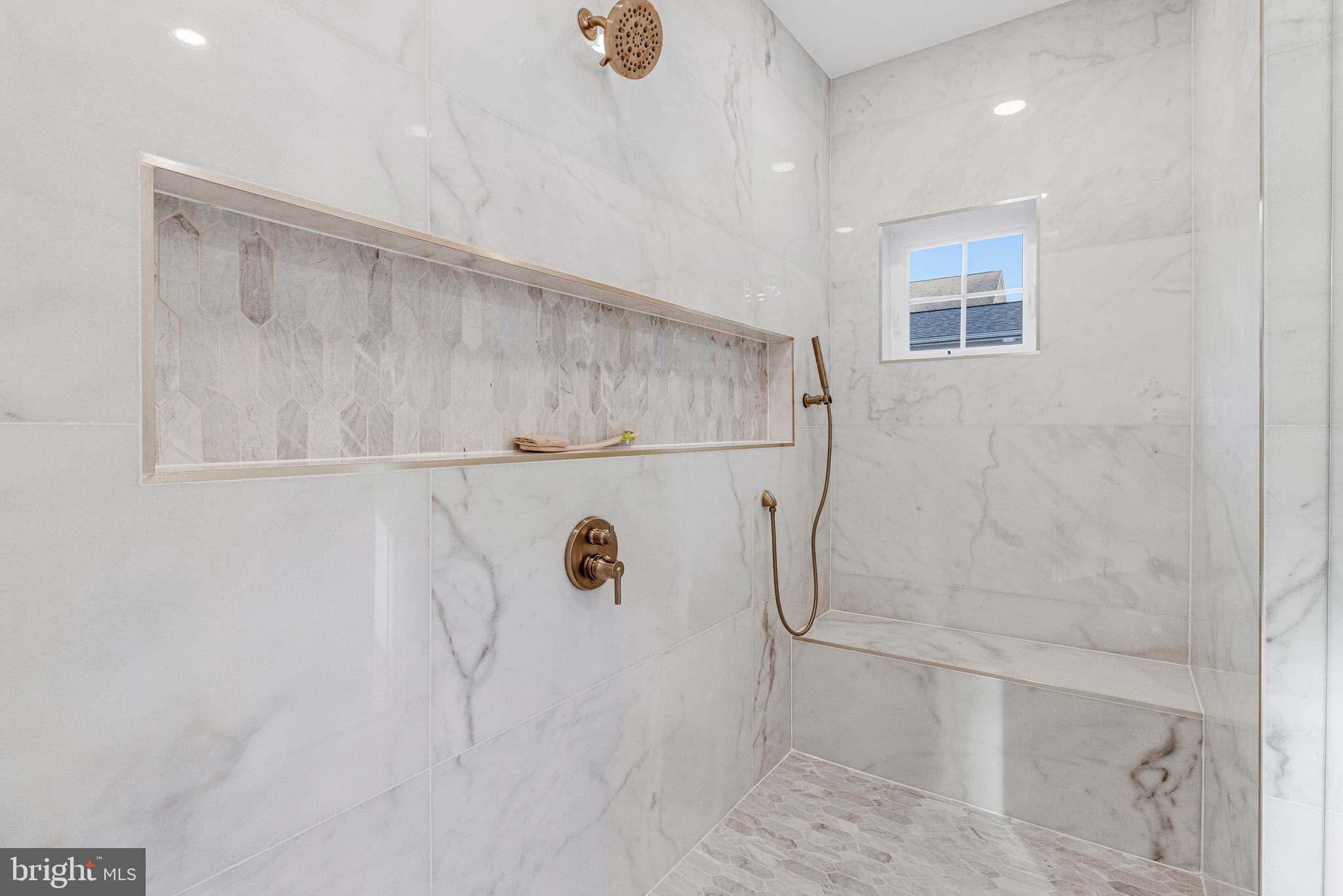 OAKLAND TERRACE - Residential